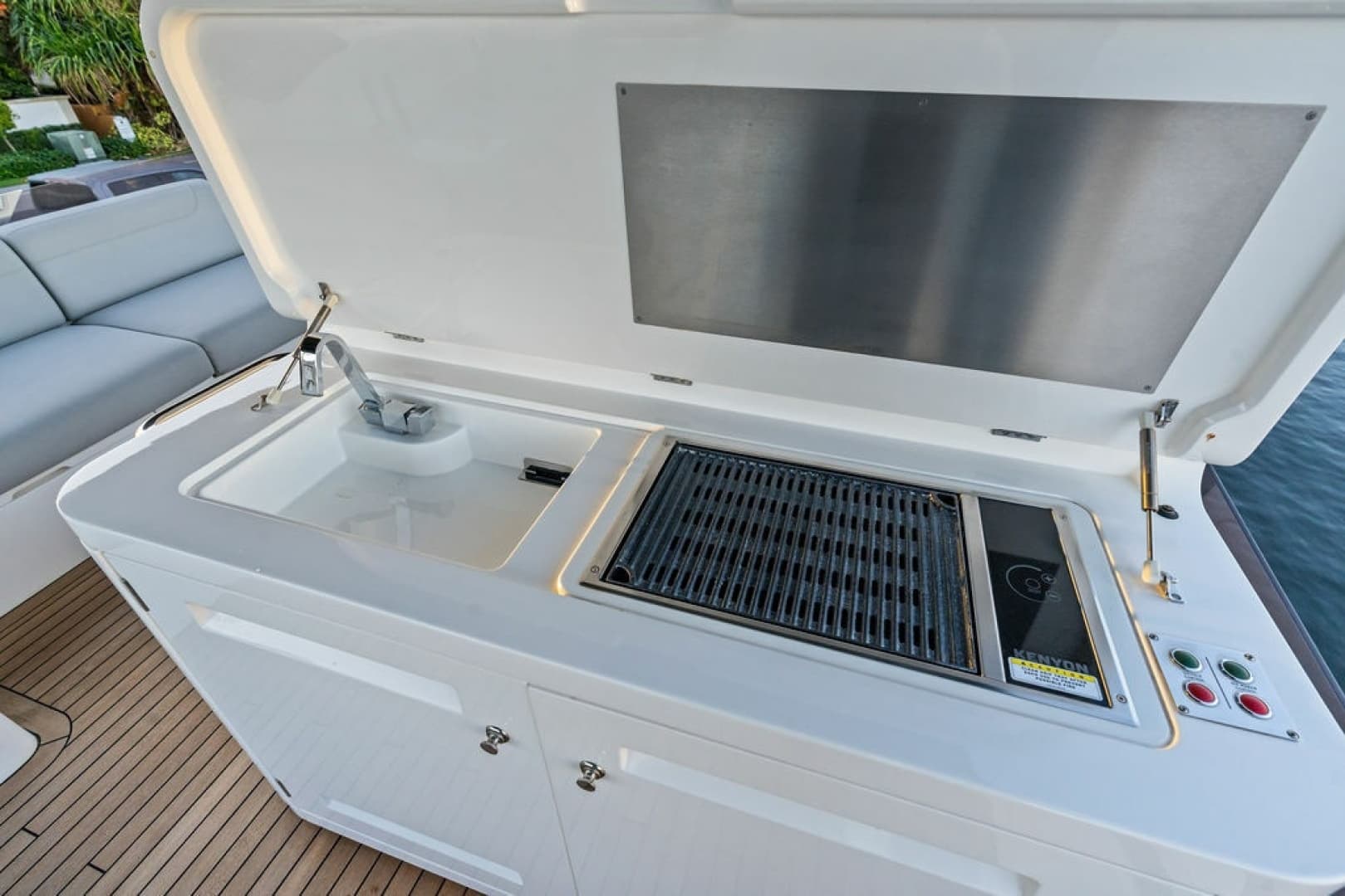 2021 Sunseeker Manhattan 68