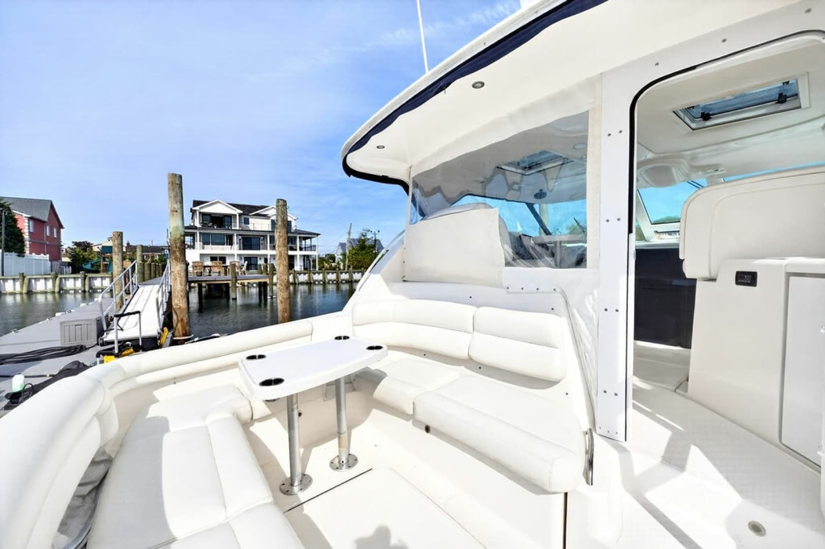 2006 Tiara Yachts 4300 Sovran