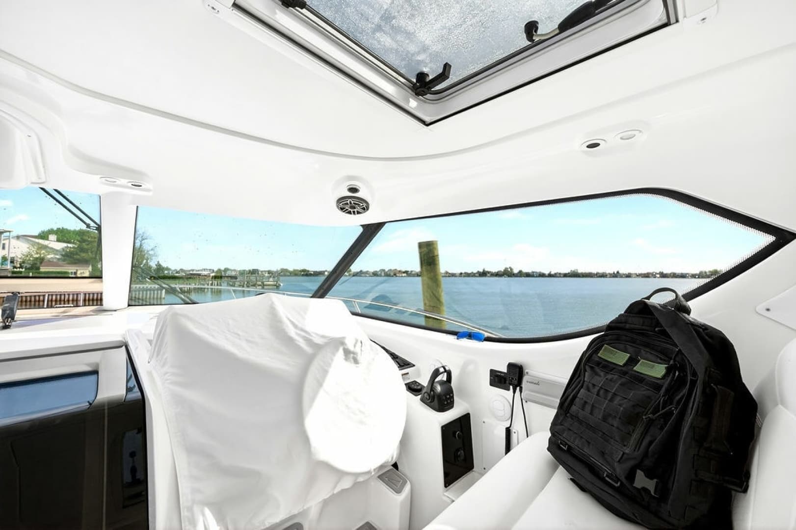 2006 Tiara Yachts 4300 Sovran