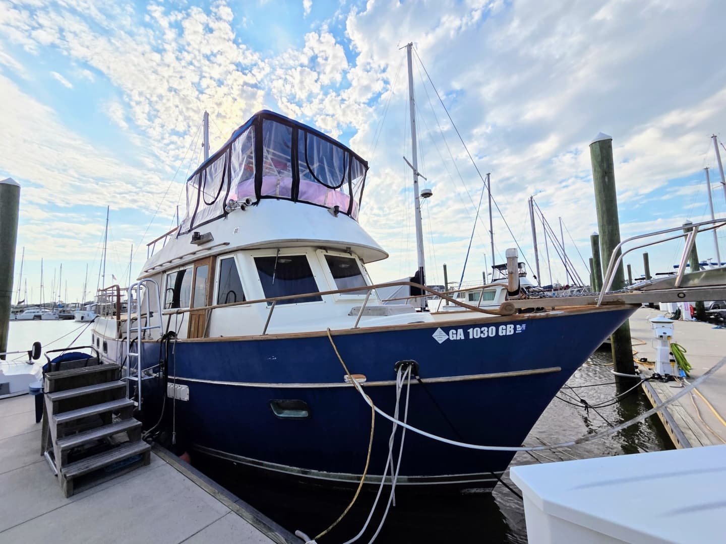 1982 C & L Sea Ranger Sundeck 39