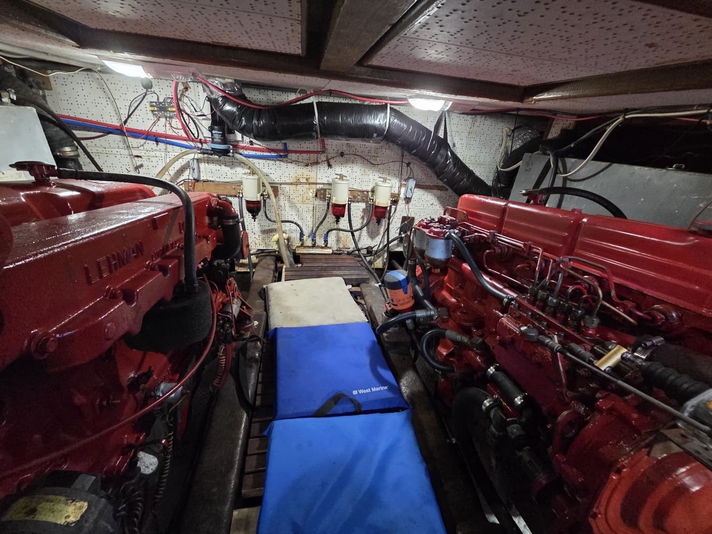 1982 C & L Sea Ranger Sundeck 39