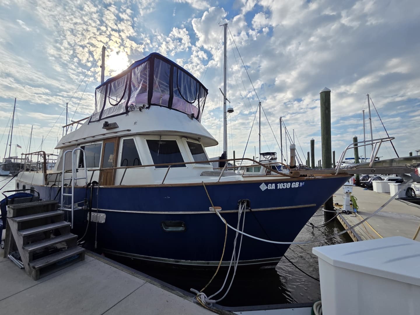 1982 C & L Sea Ranger Sundeck 39