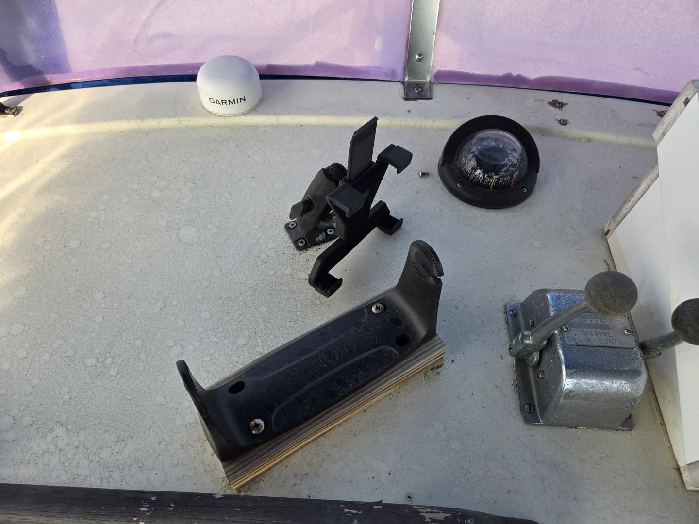 1982 C & L Sea Ranger Sundeck 39