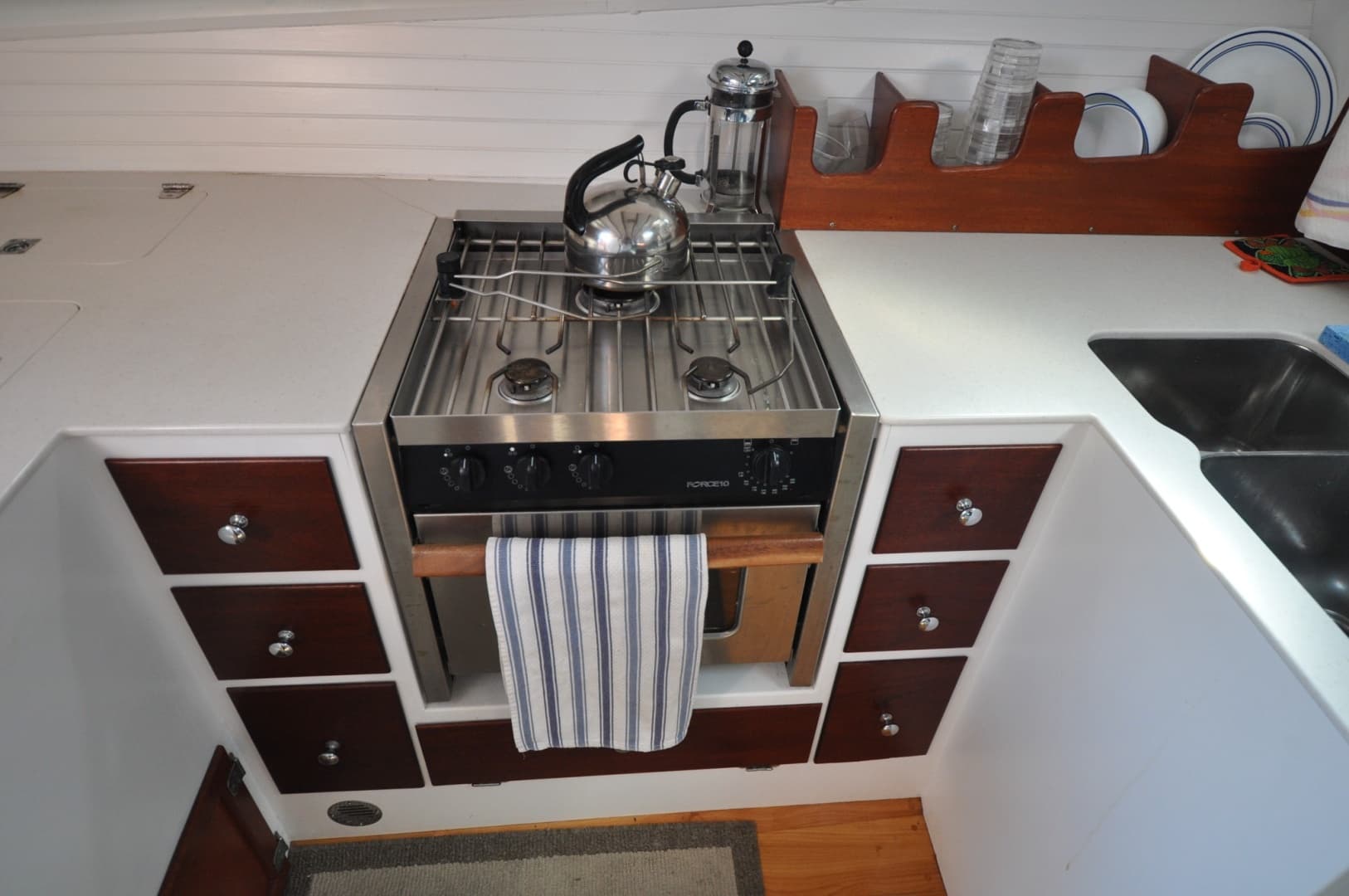1958 Bunker and Ellis 42 | Aleria