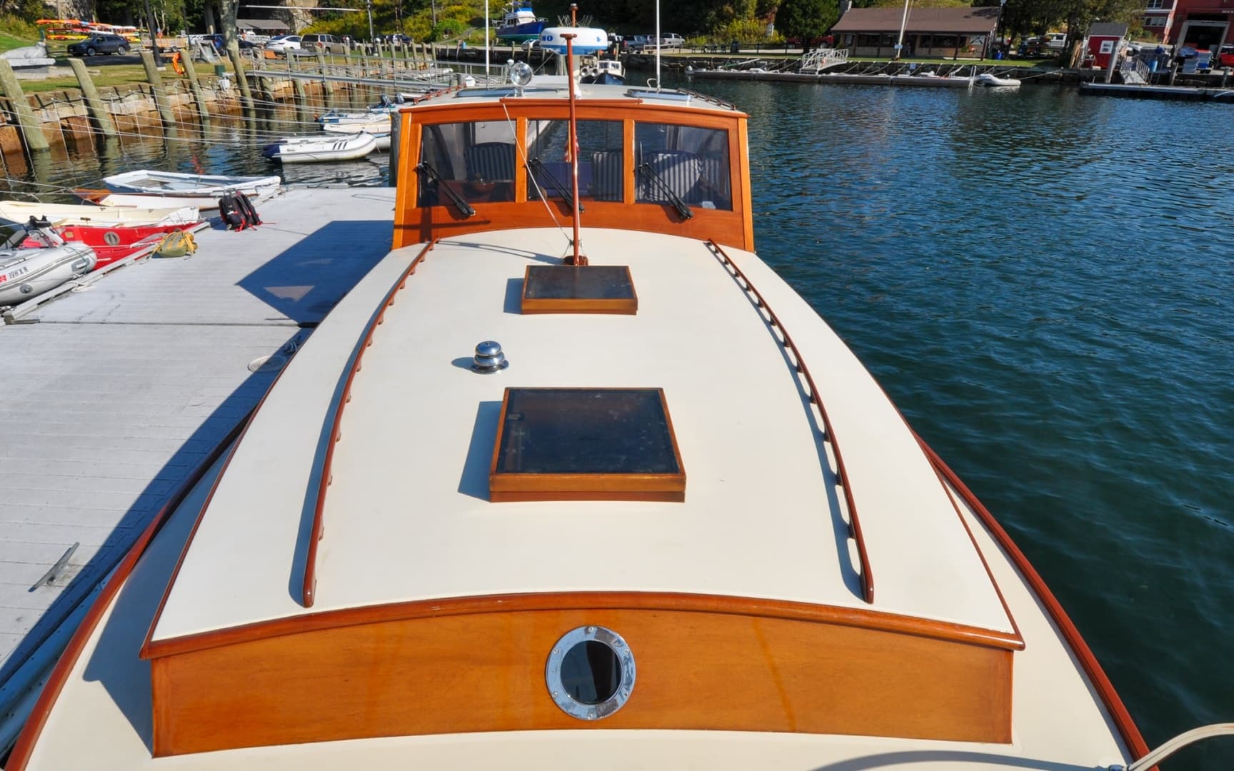 1958 Bunker and Ellis 42 | Aleria