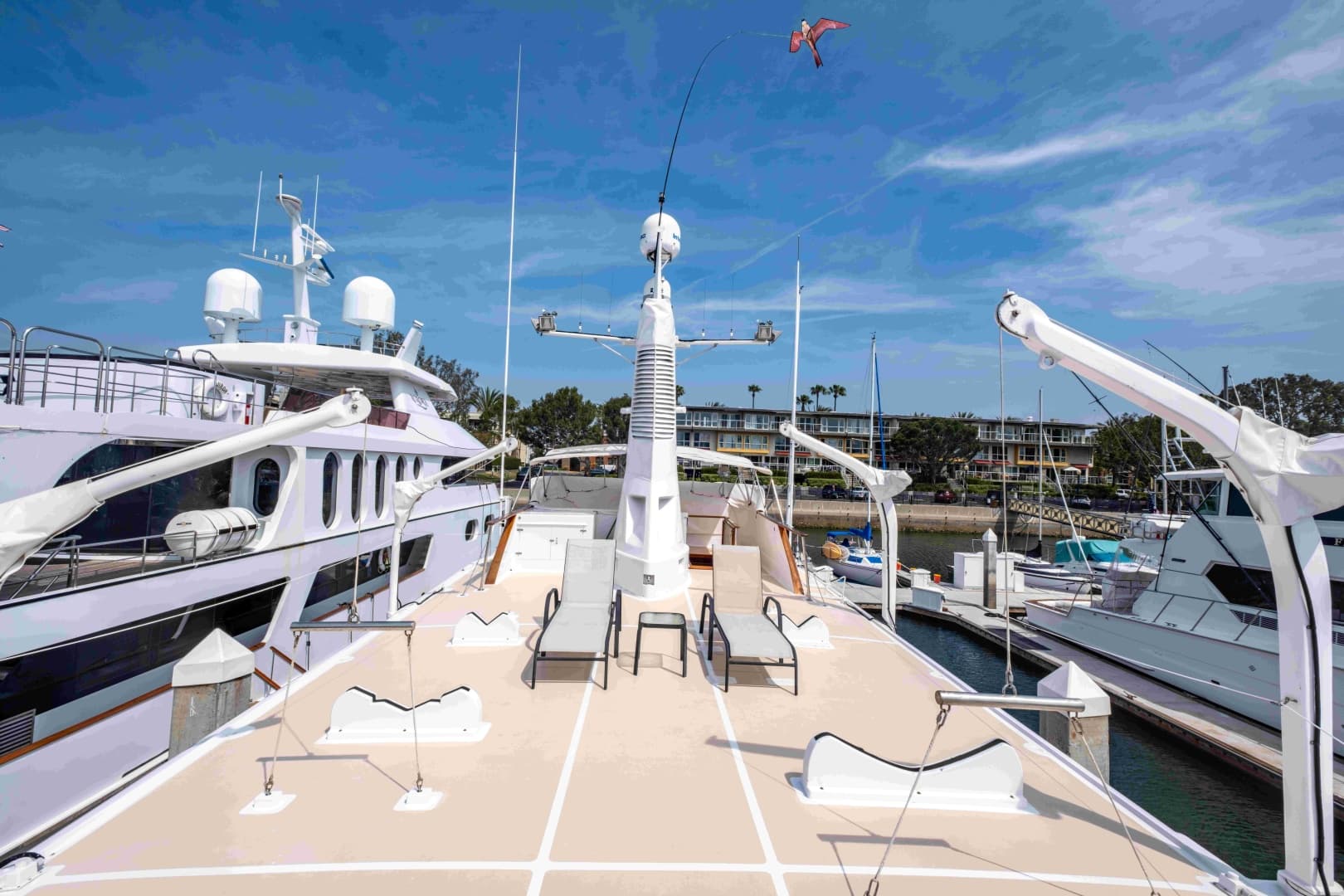 1972 Offshore Yachts 