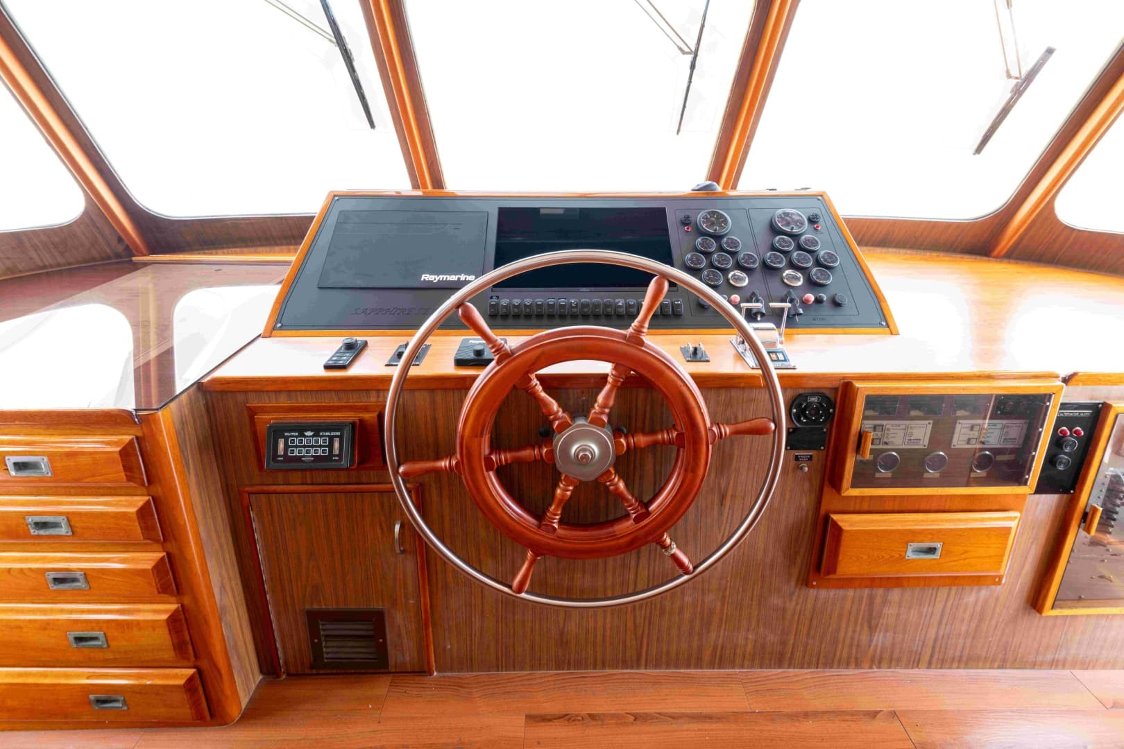 1972 Offshore Yachts 