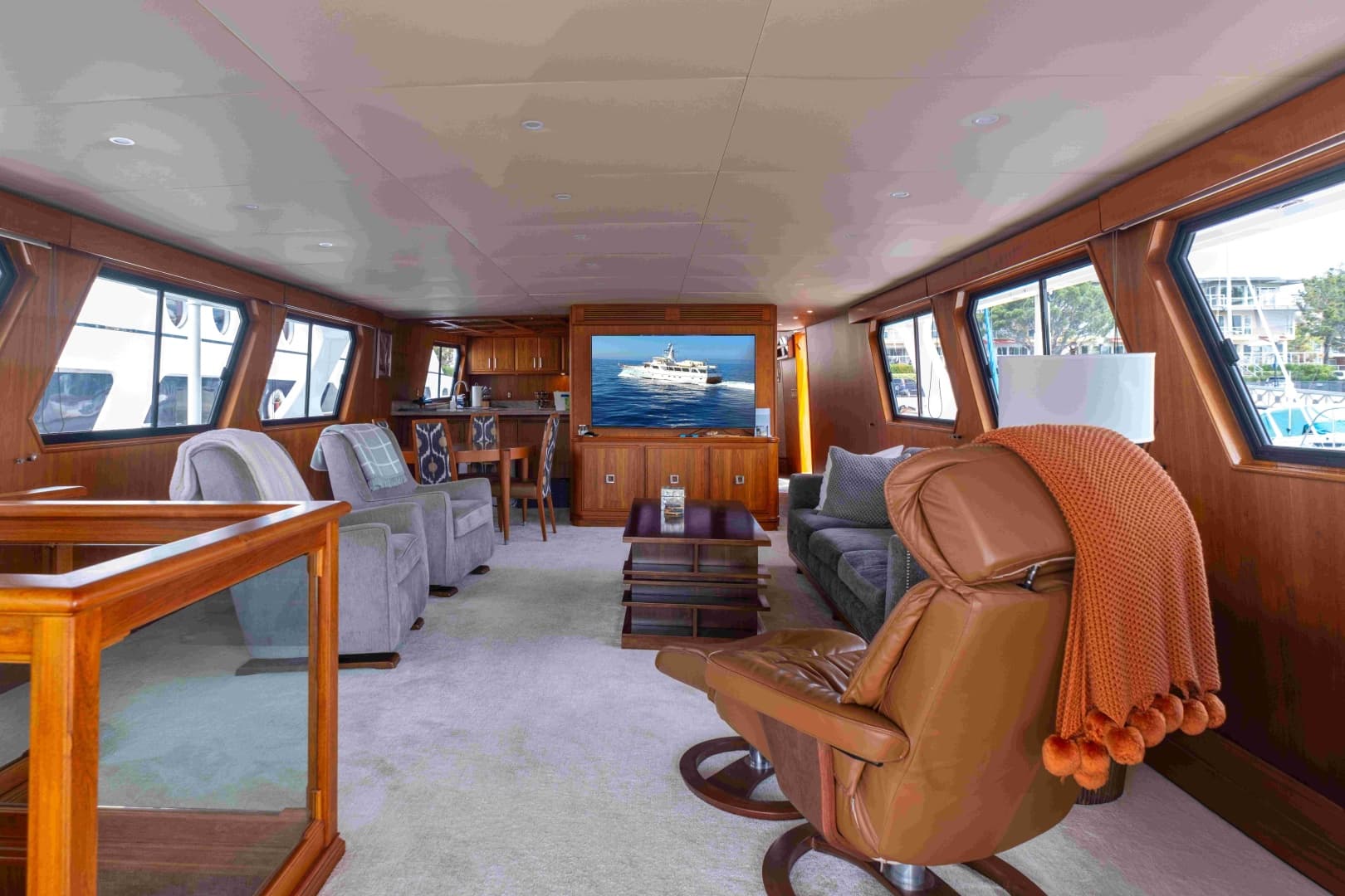 1972 Offshore Yachts 