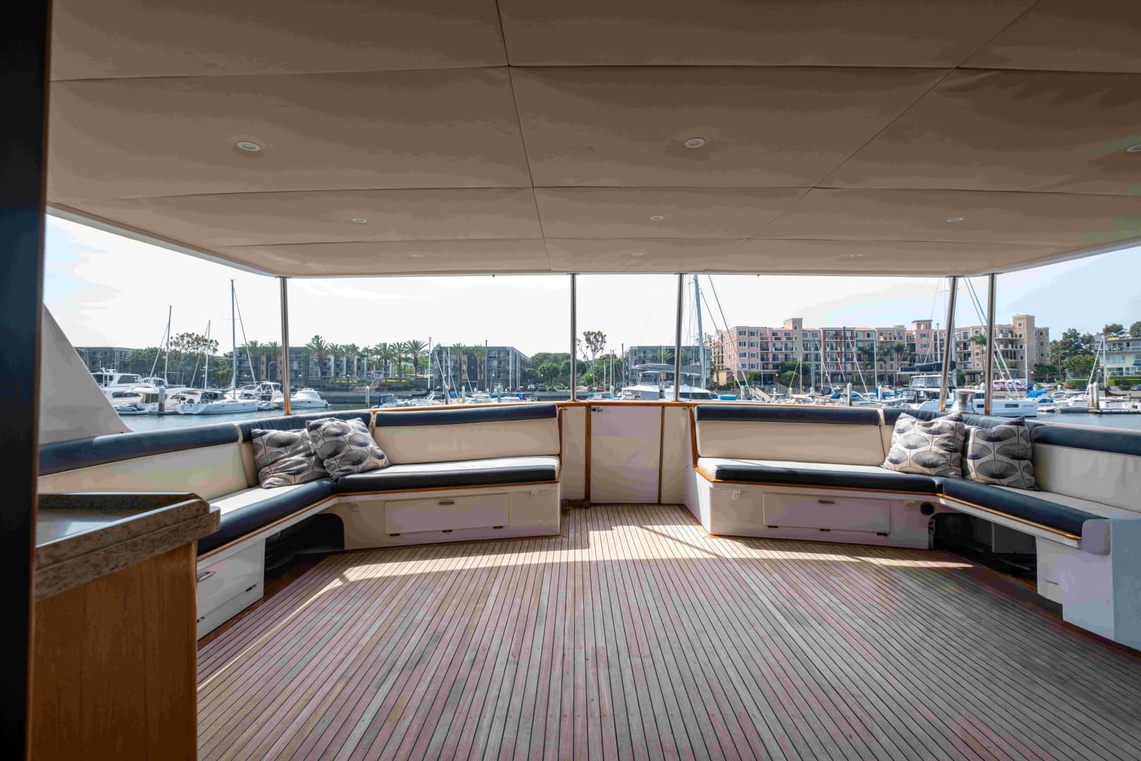 1972 Offshore Yachts 