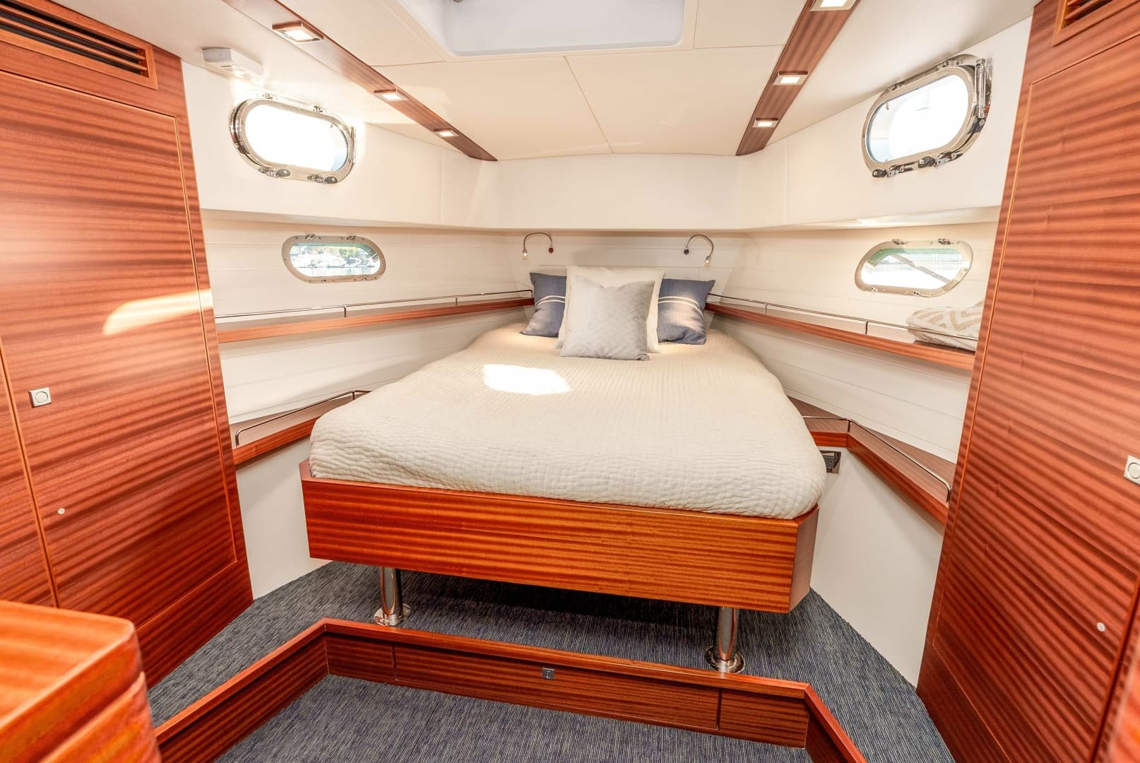 2021 Outback Yachts Outback 50