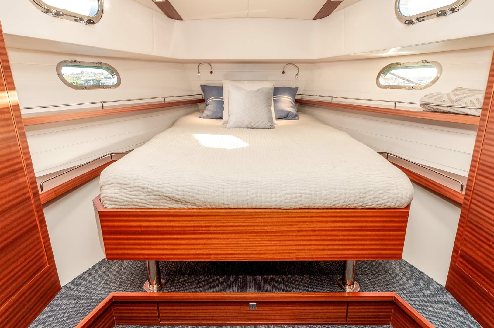 2021 Outback Yachts Outback 50