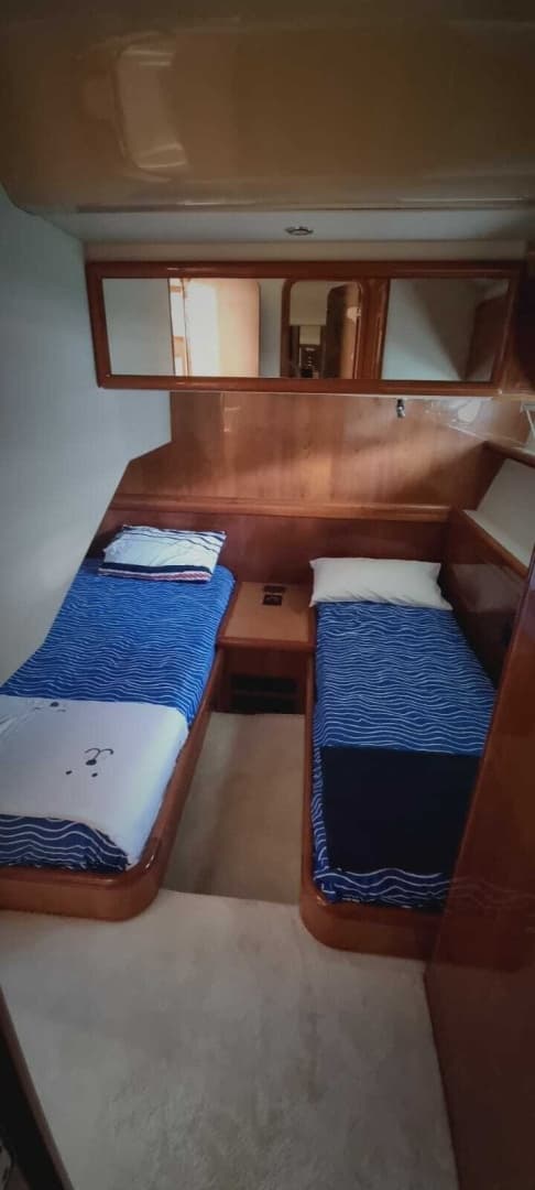 2001 Ferretti Yachts 