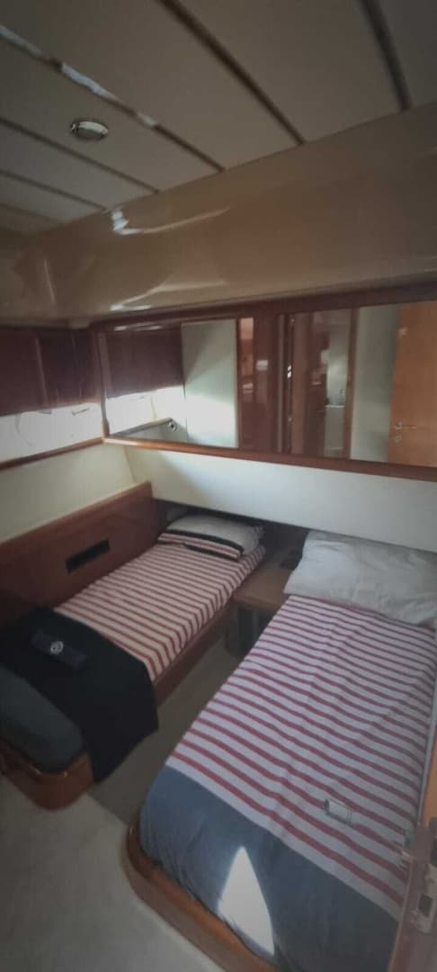 2001 Ferretti Yachts 