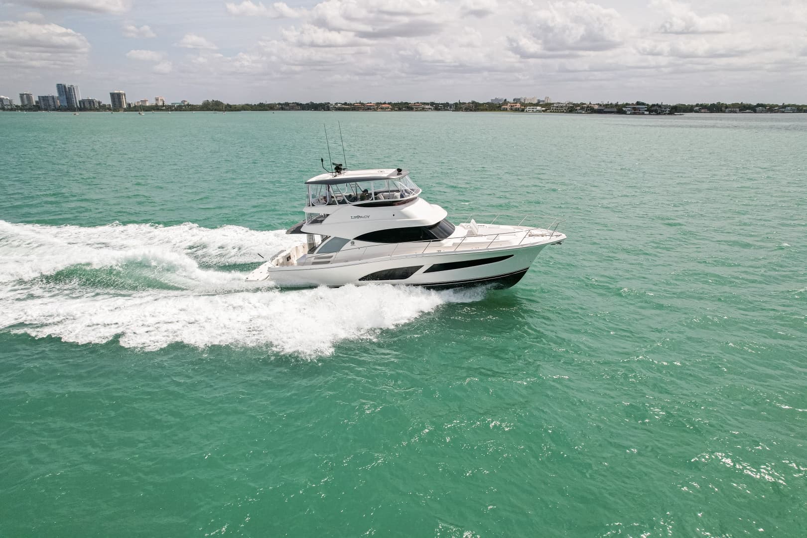 2025 Riviera 46 Sports Motor Yacht