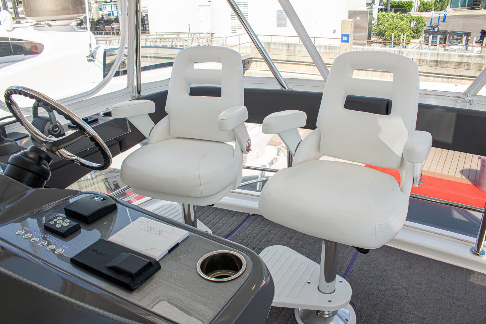 2025 Riviera 46 Sports Motor Yacht
