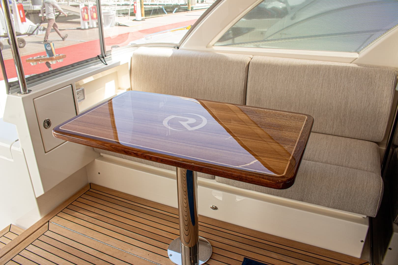 2025 Riviera 46 Sports Motor Yacht