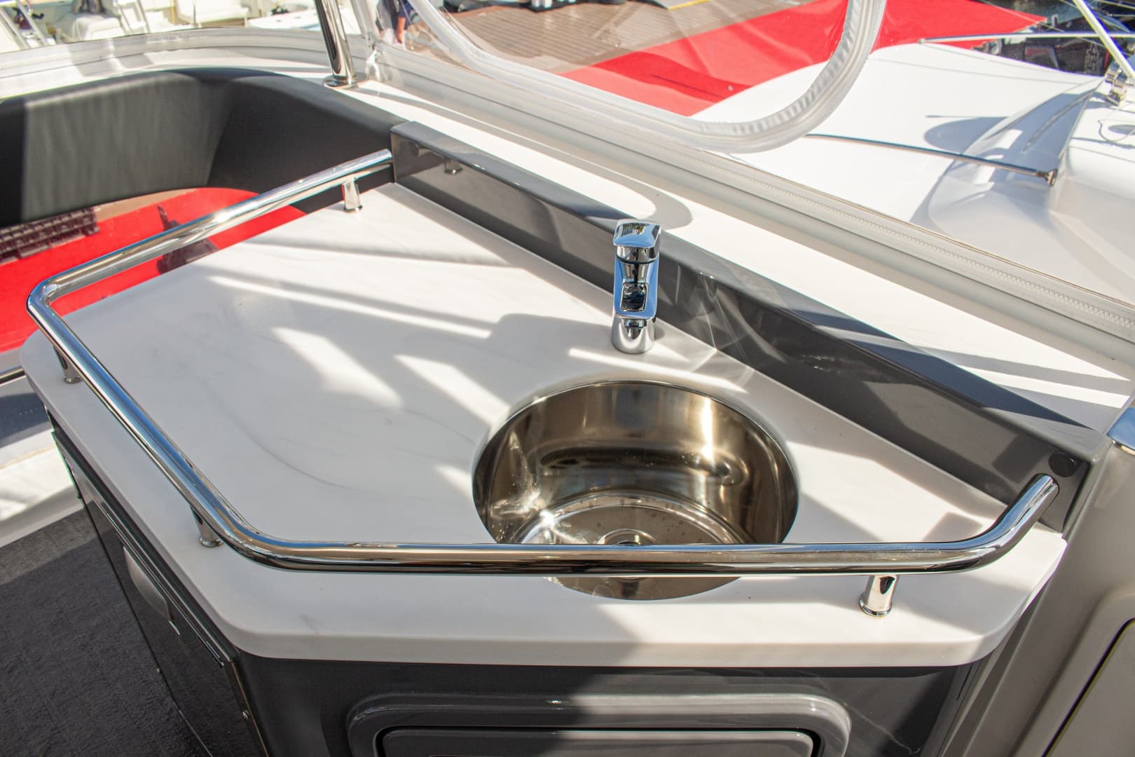 2025 Riviera 46 Sports Motor Yacht