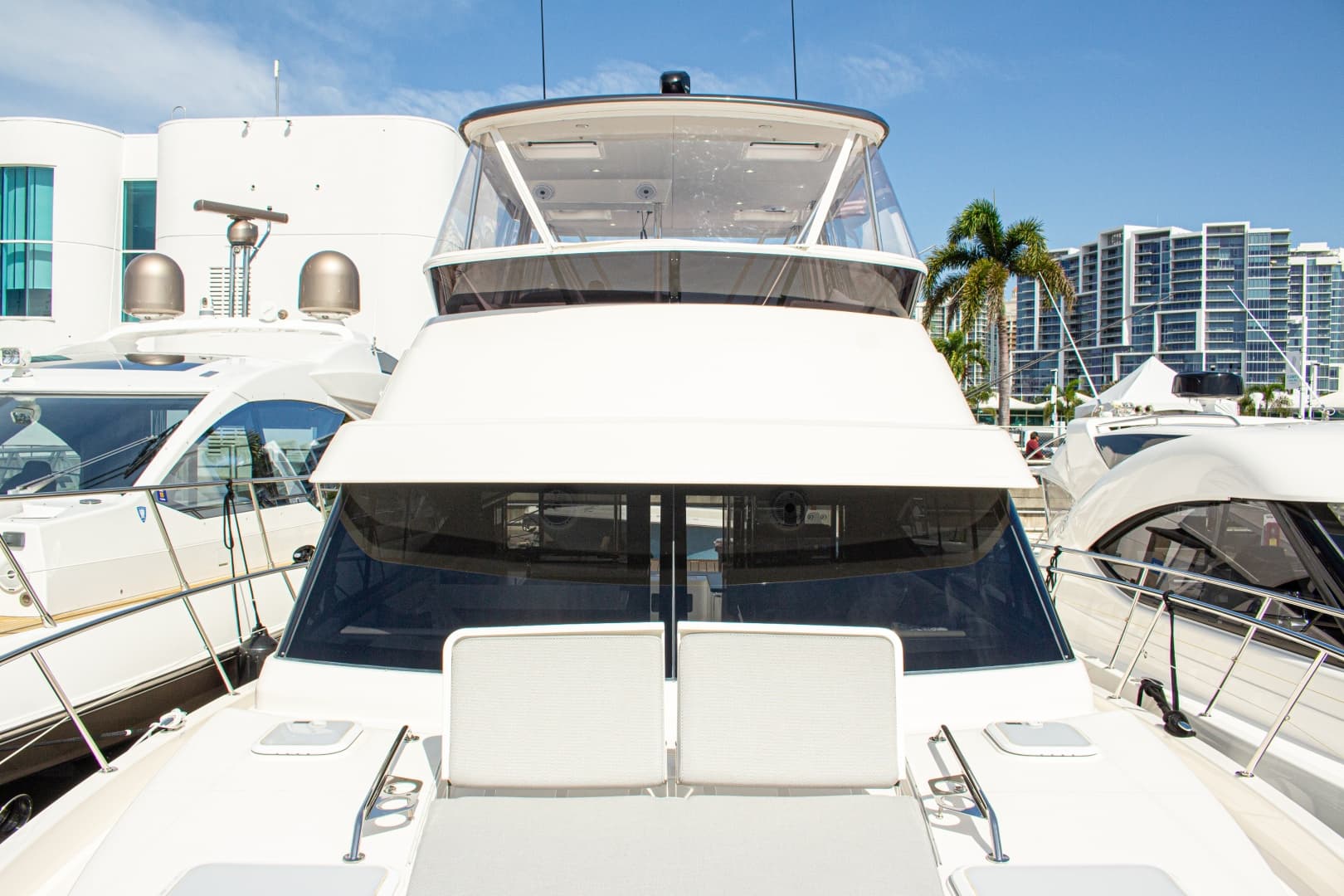 2025 Riviera 46 Sports Motor Yacht