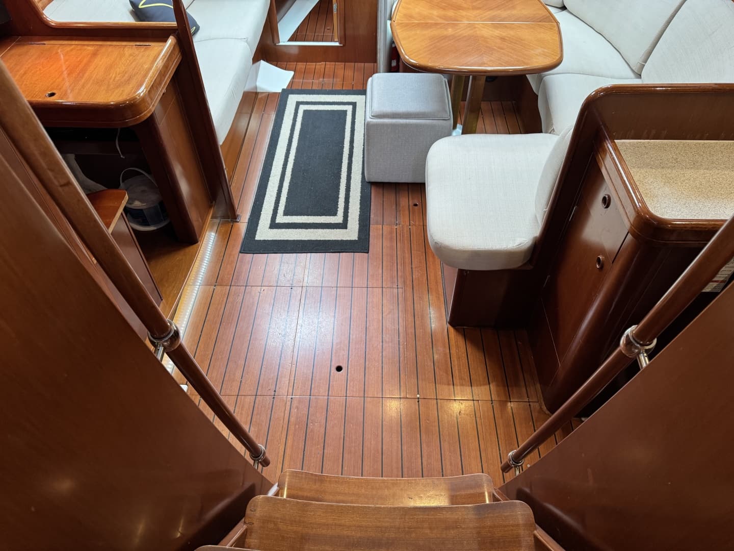 2004 Beneteau 423