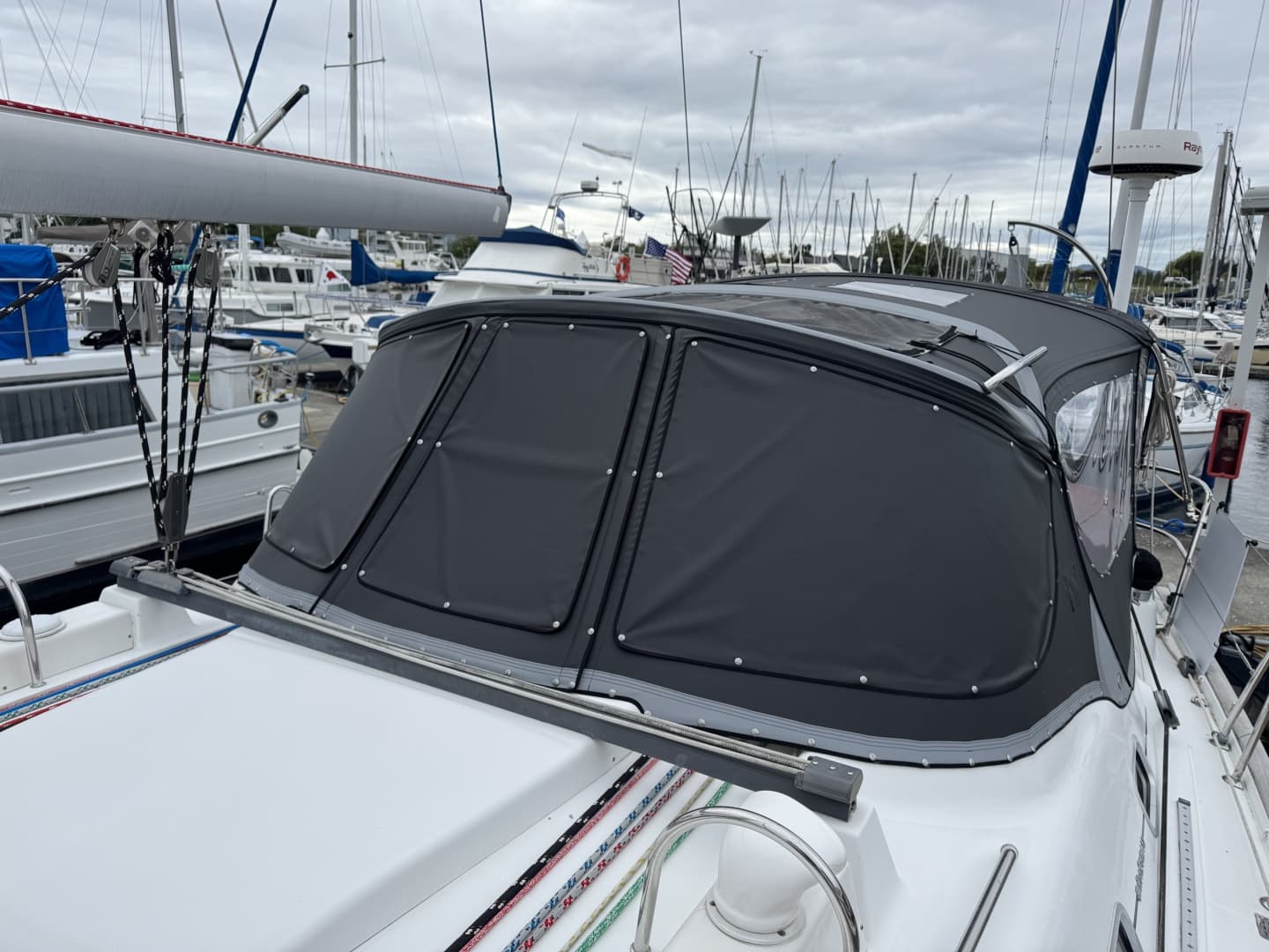 2004 Beneteau 423