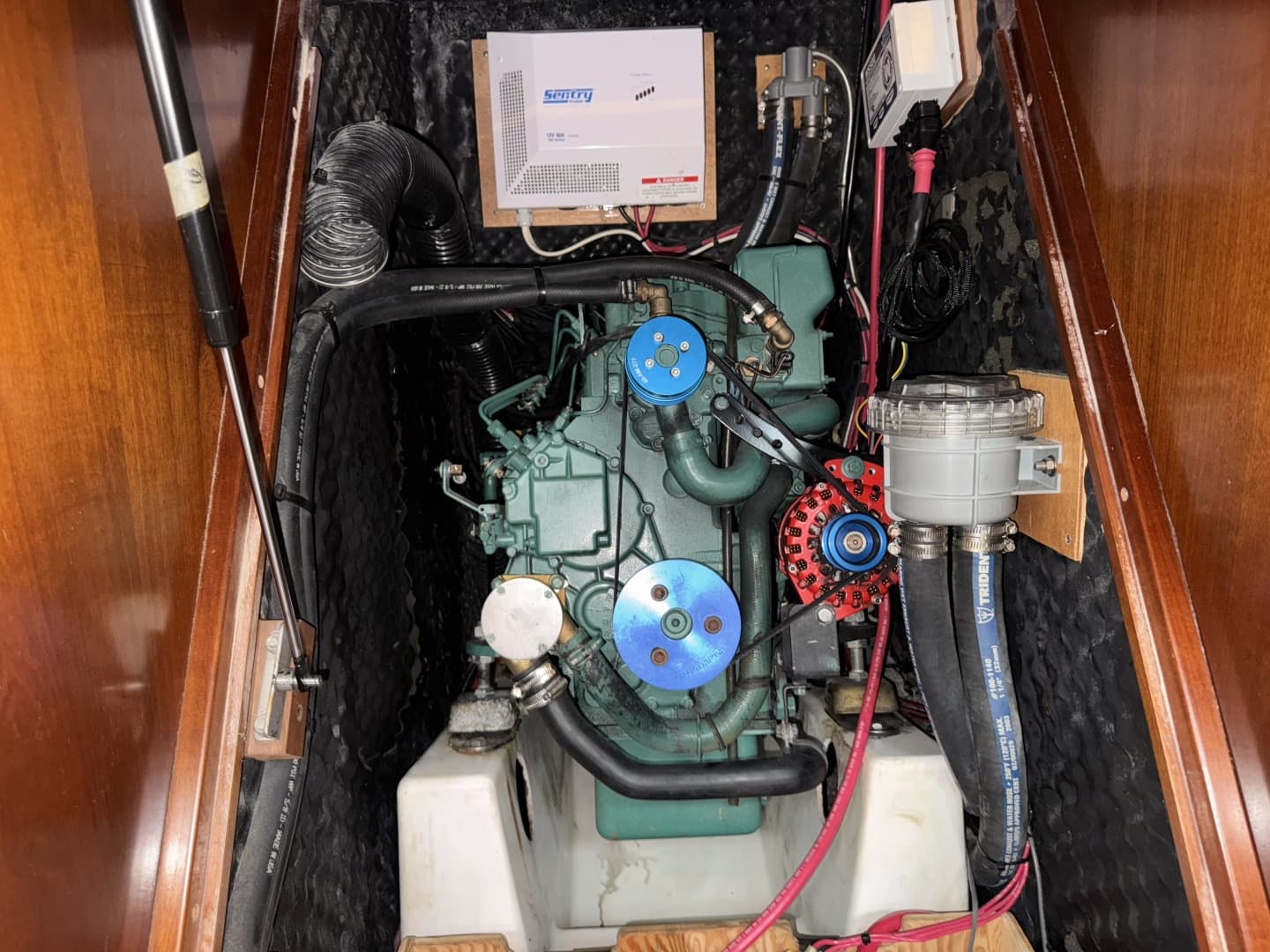 2004 Beneteau 423