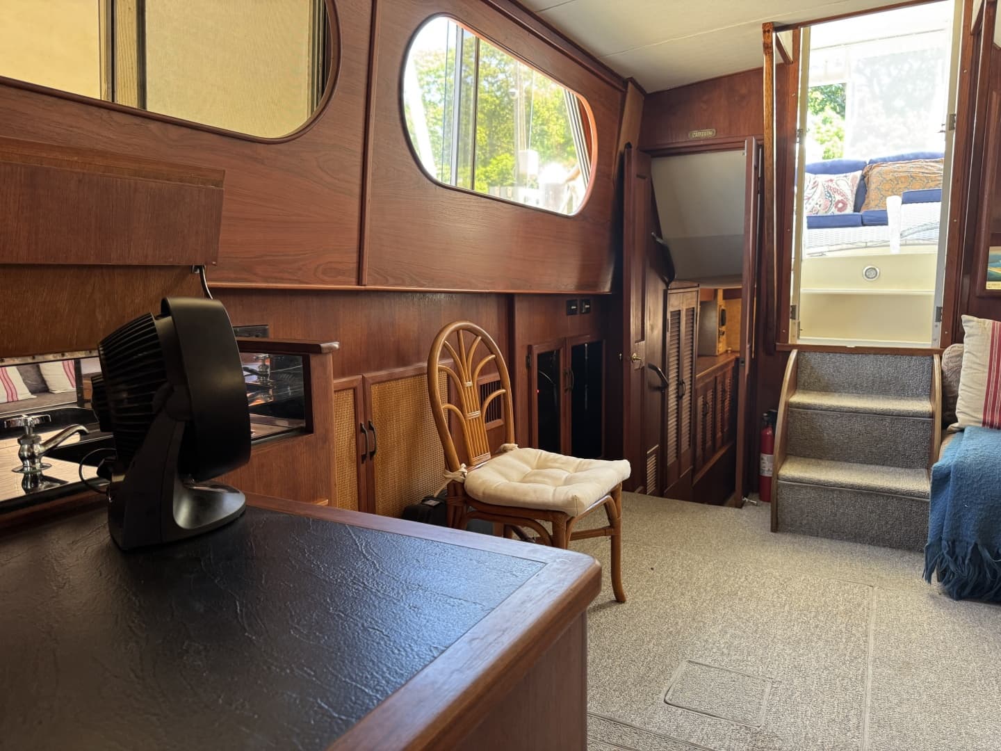 1984 Viking Aft Cabin Motor yacht