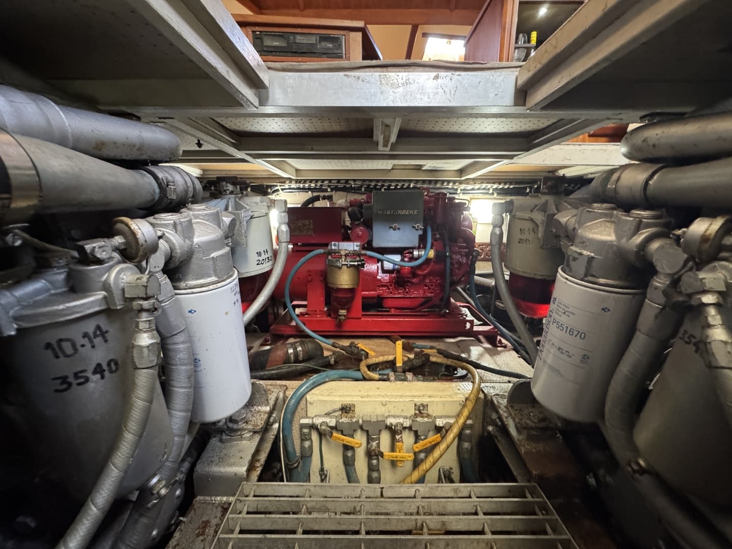 1984 Viking Aft Cabin Motor yacht