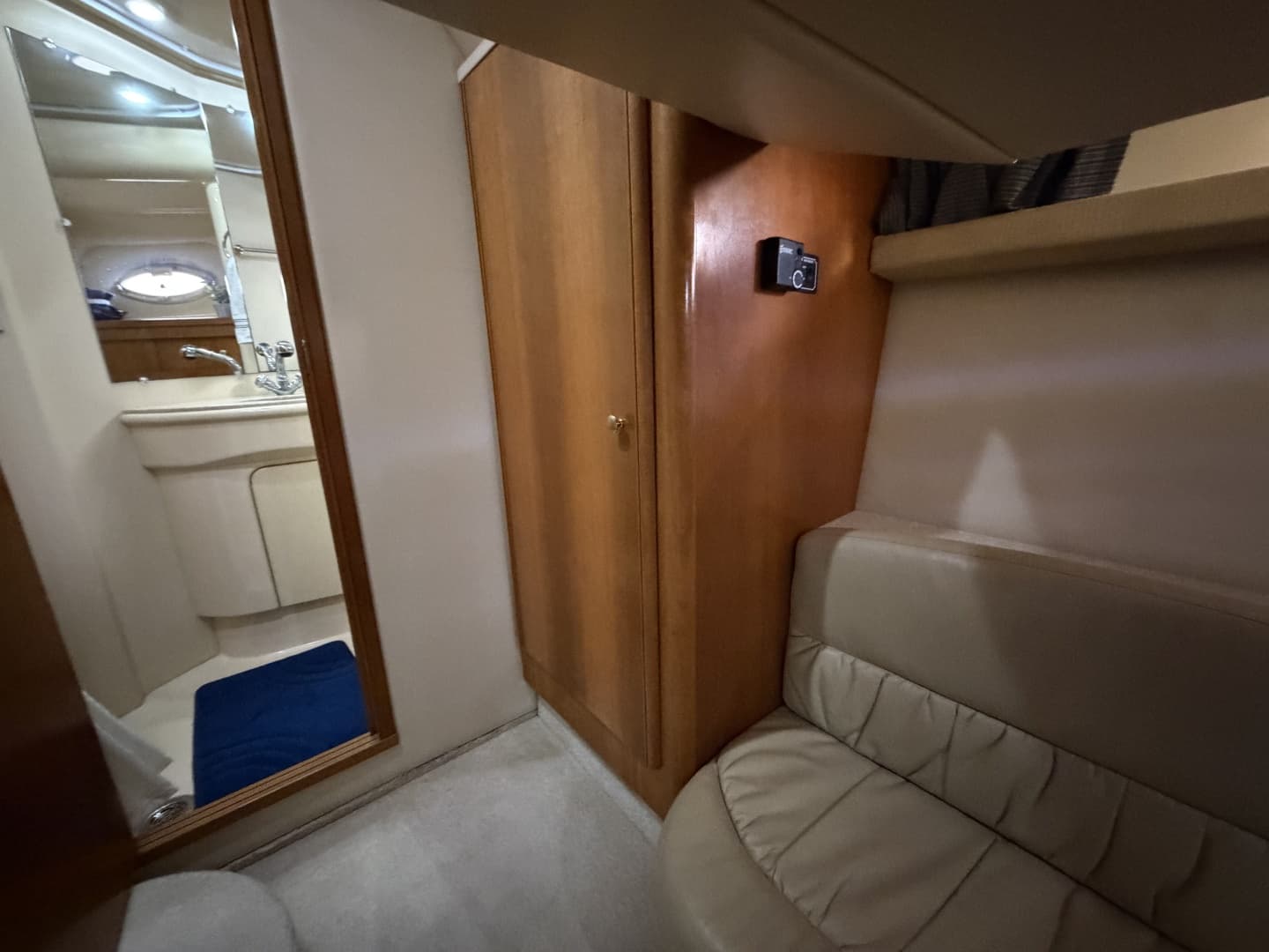 2004 Meridian 411