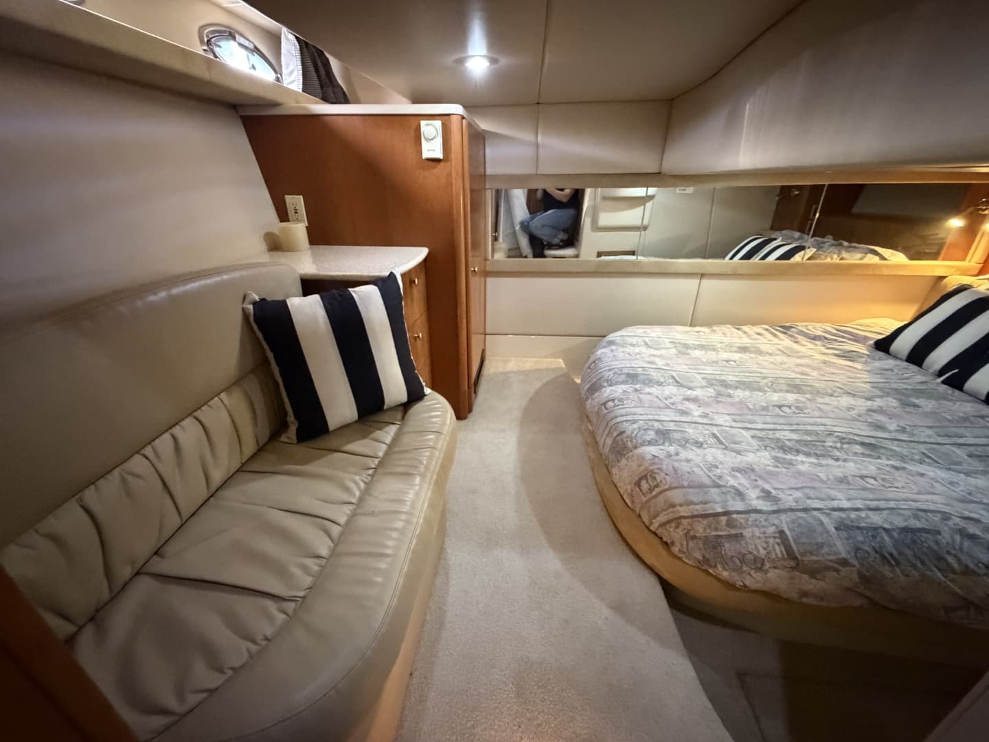 2004 Meridian 411