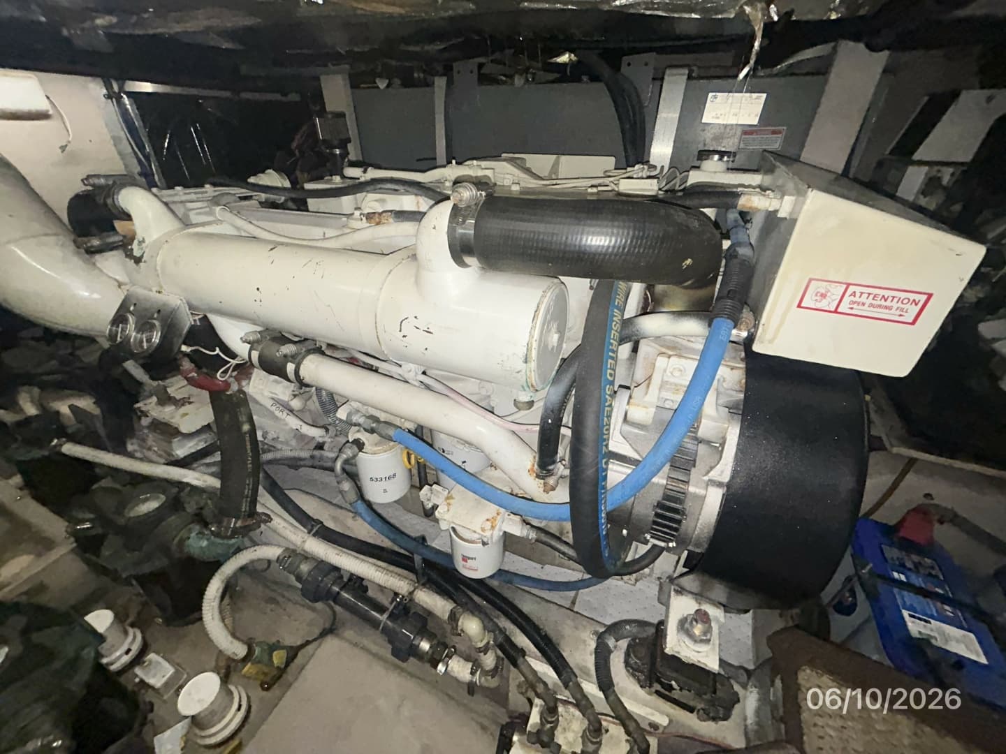 39' Sea Ray port main engine