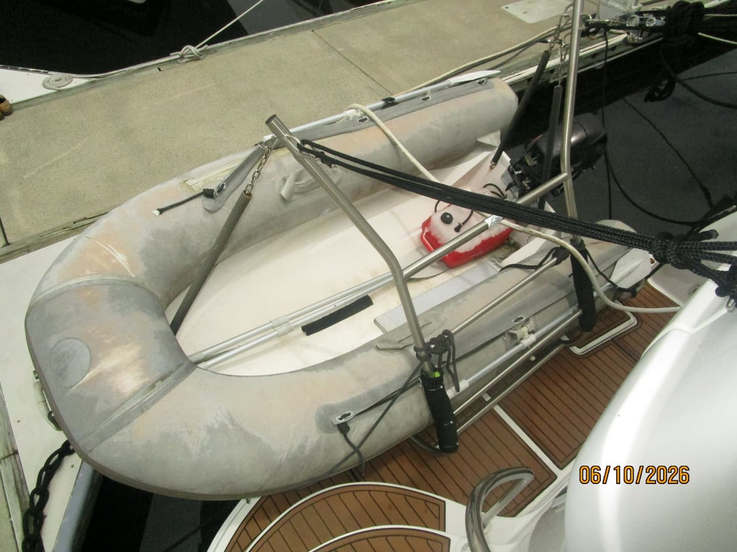 39' Sea Ray tender1