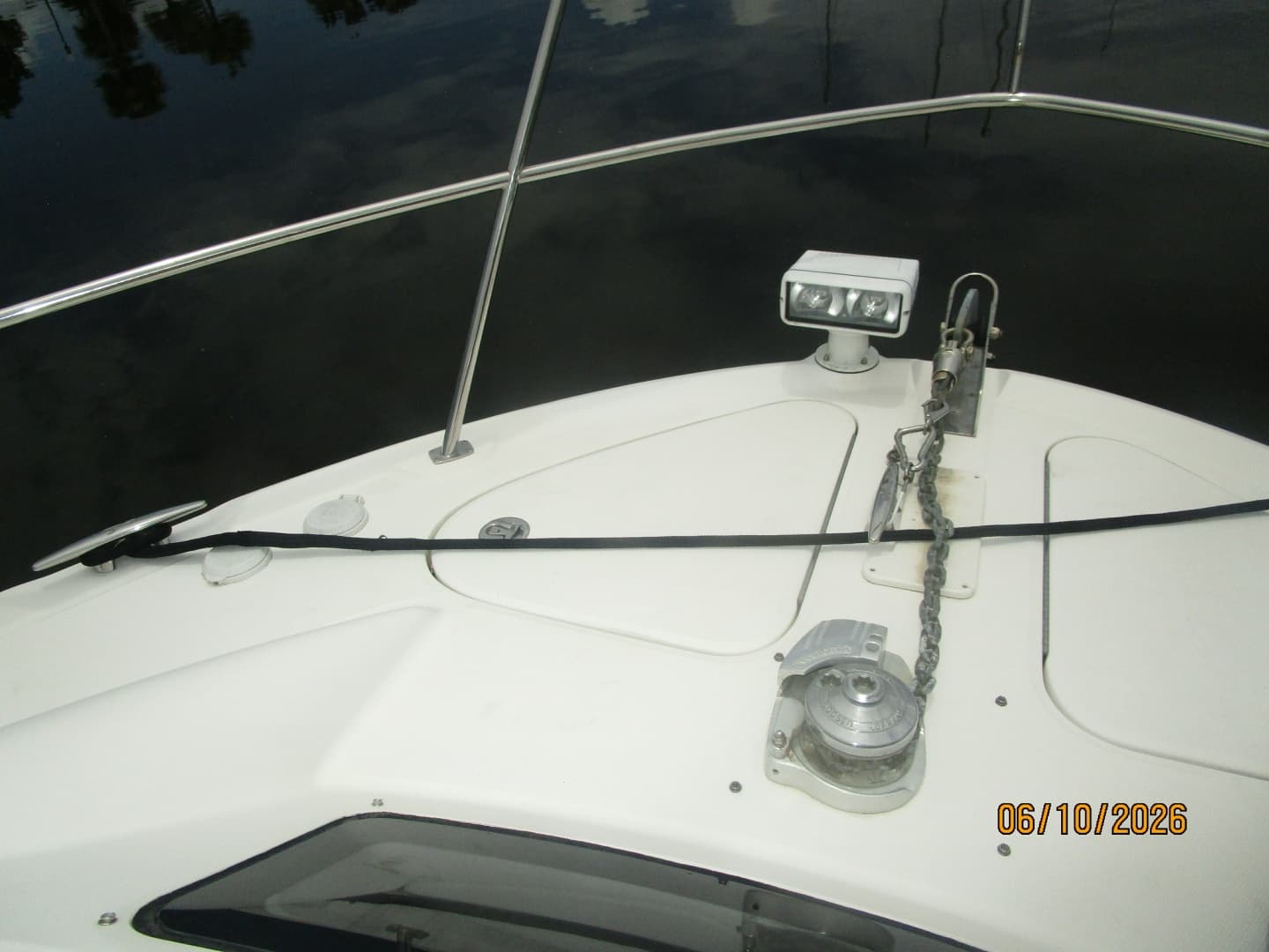 39' Sea Ray anchor windlass2