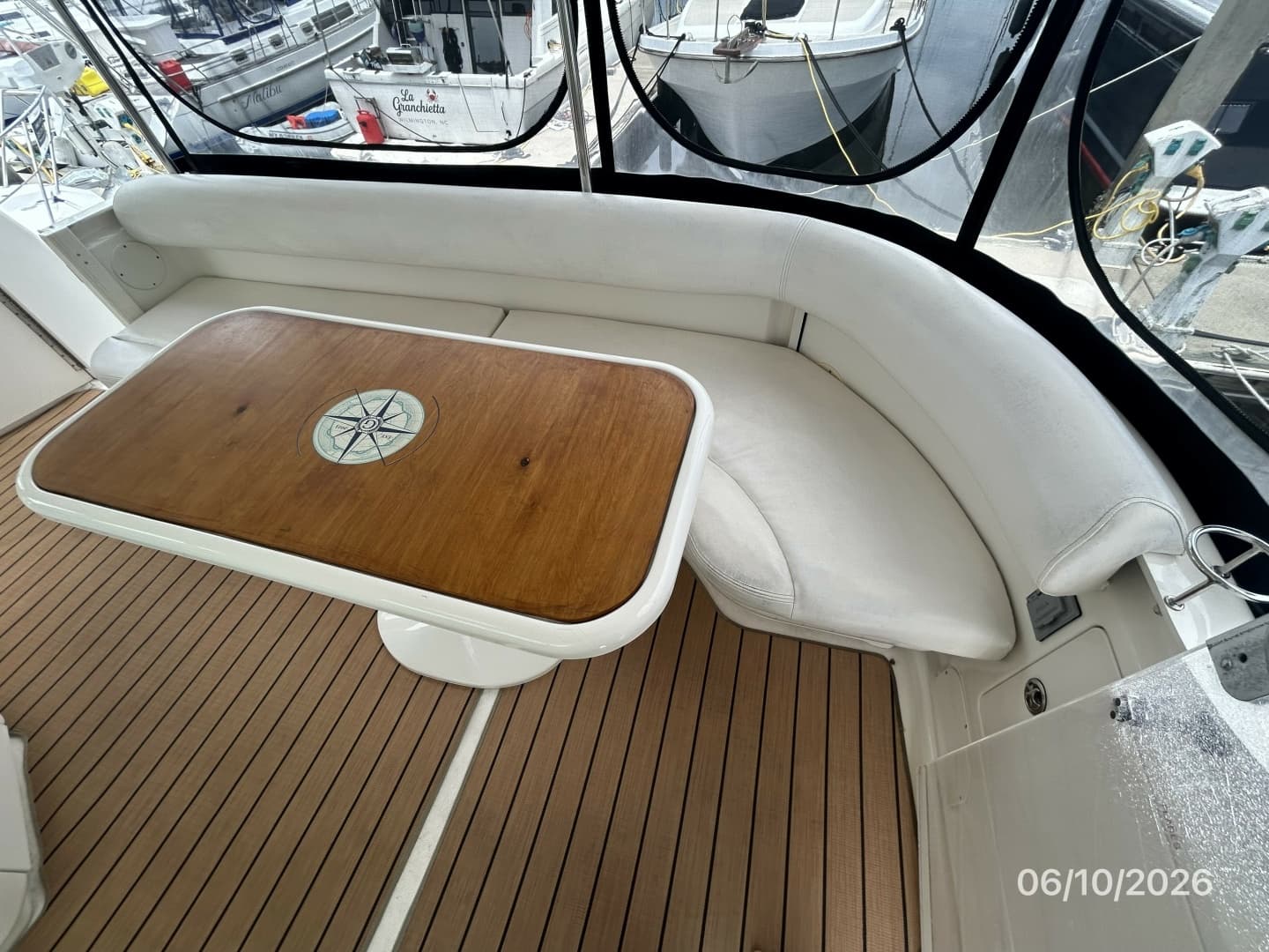 39' Sea Ray sundeck aft seating