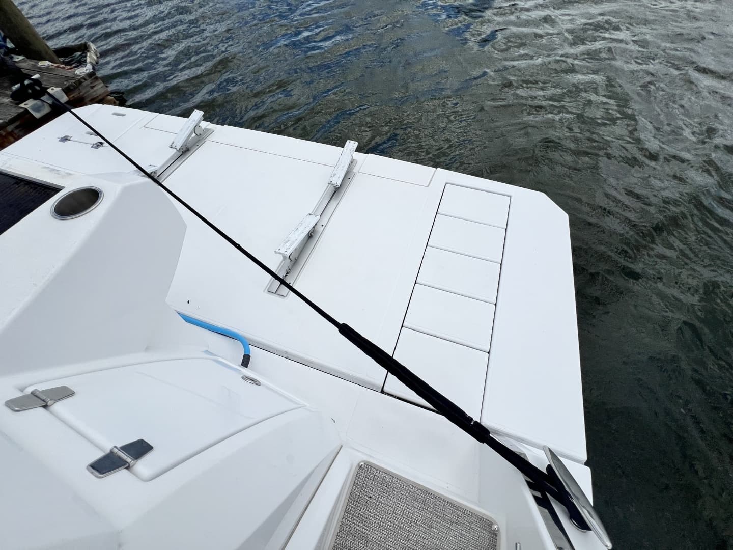2021 Cruisers Yachts 50 Cantius