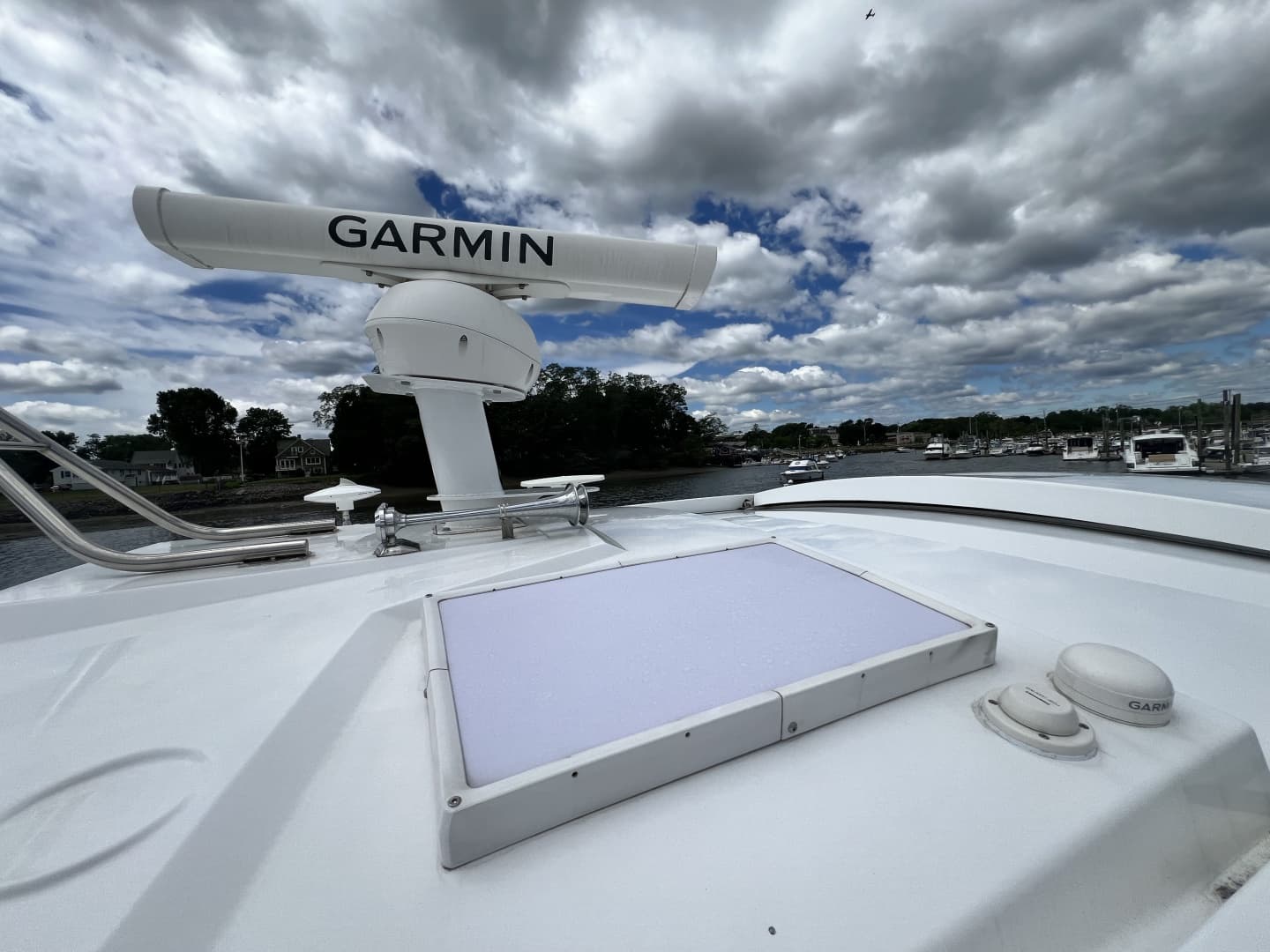 2021 Cruisers Yachts 50 Cantius