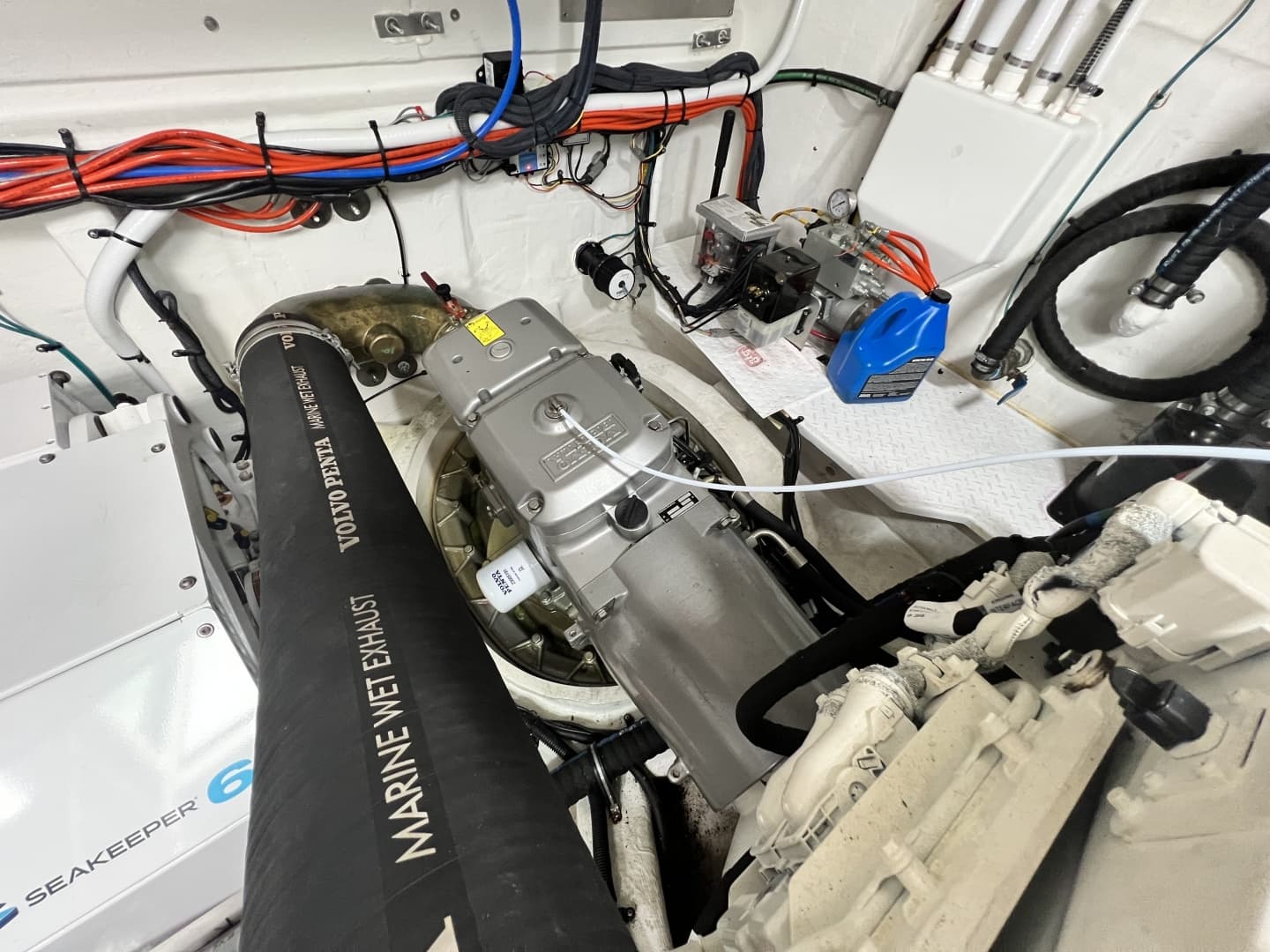 2021 Cruisers Yachts 50 Cantius