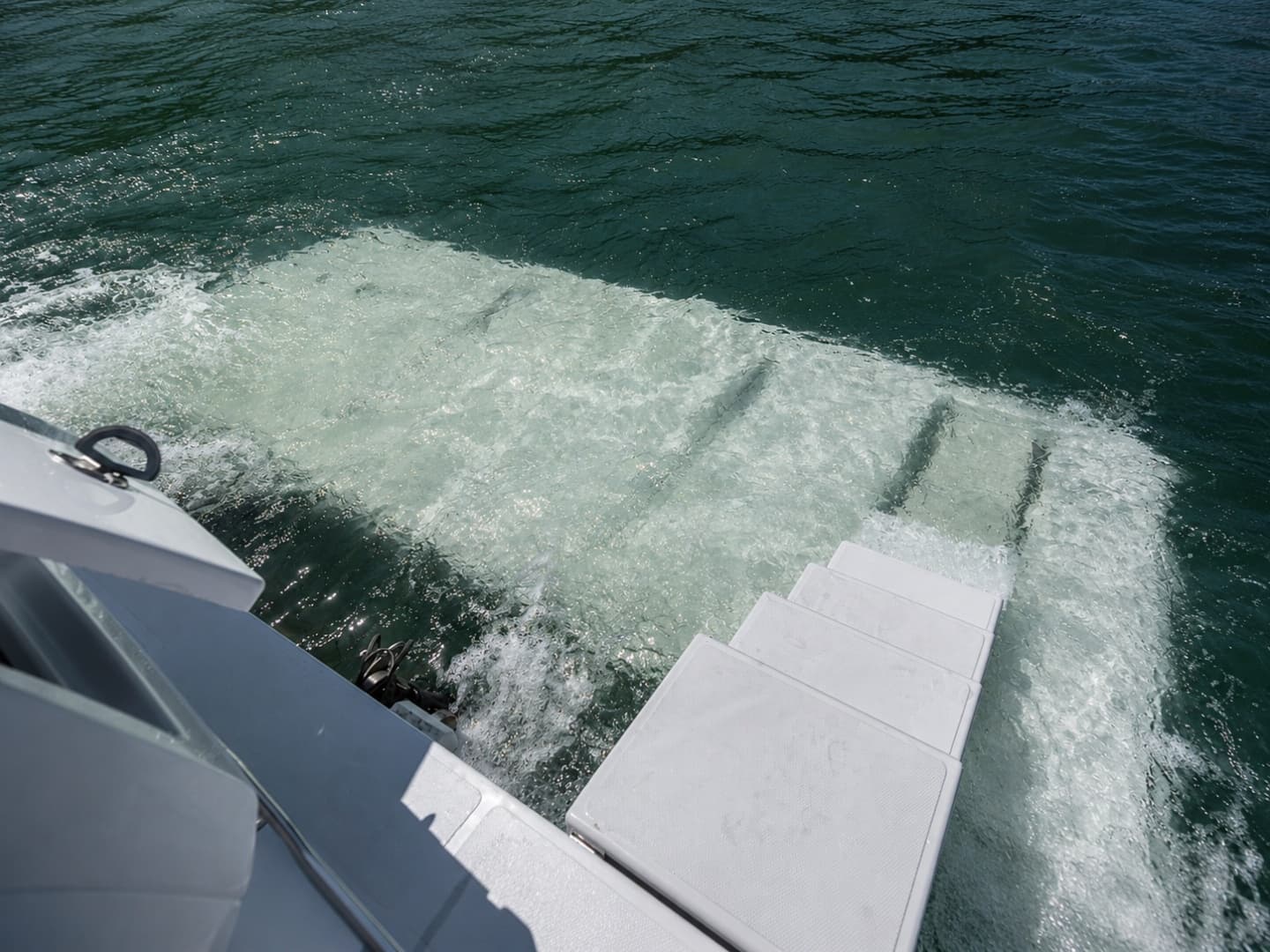 2021 Cruisers Yachts 50 Cantius