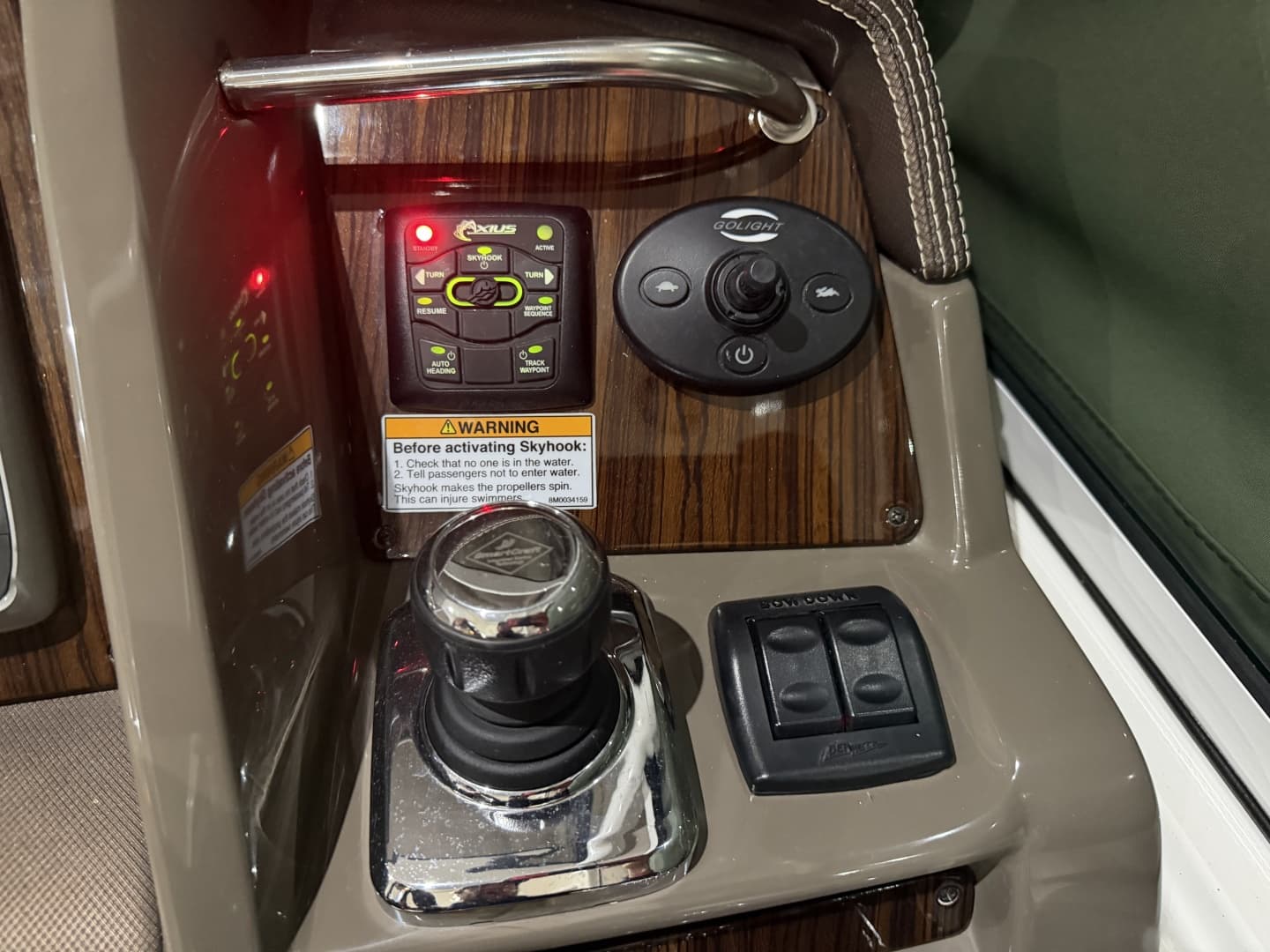 2014 Cruisers 350 Express