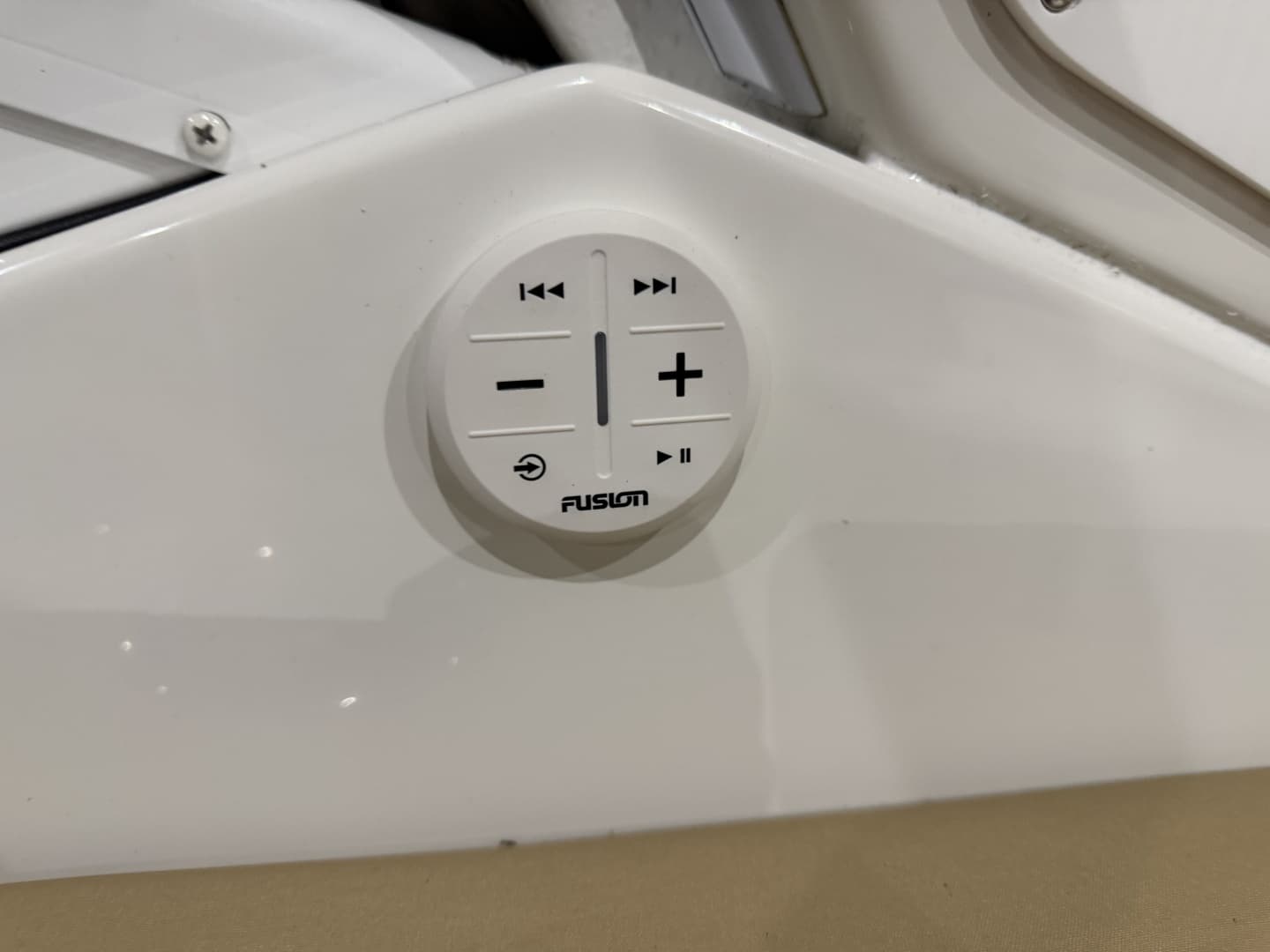 2014 Cruisers 350 Express