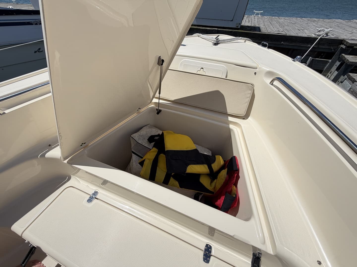 2007 Scout 242 Sportfish