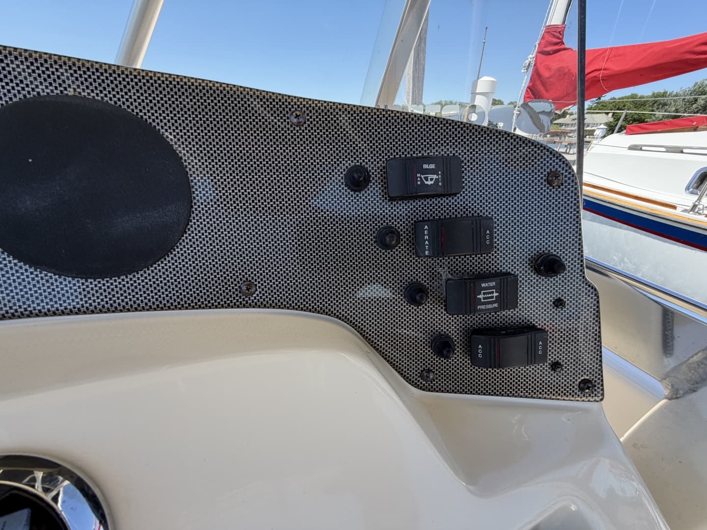 2007 Scout 242 Sportfish