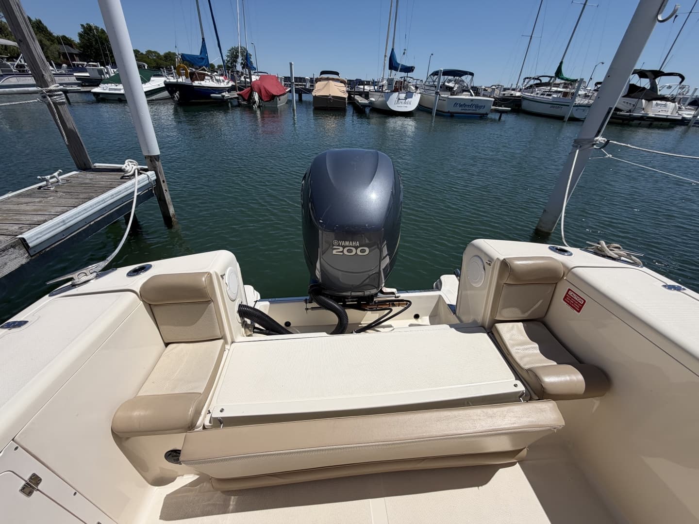 2007 Scout 242 Sportfish
