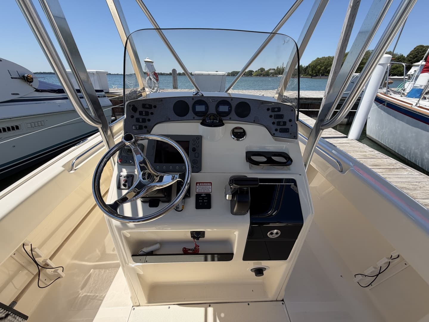 2007 Scout 242 Sportfish