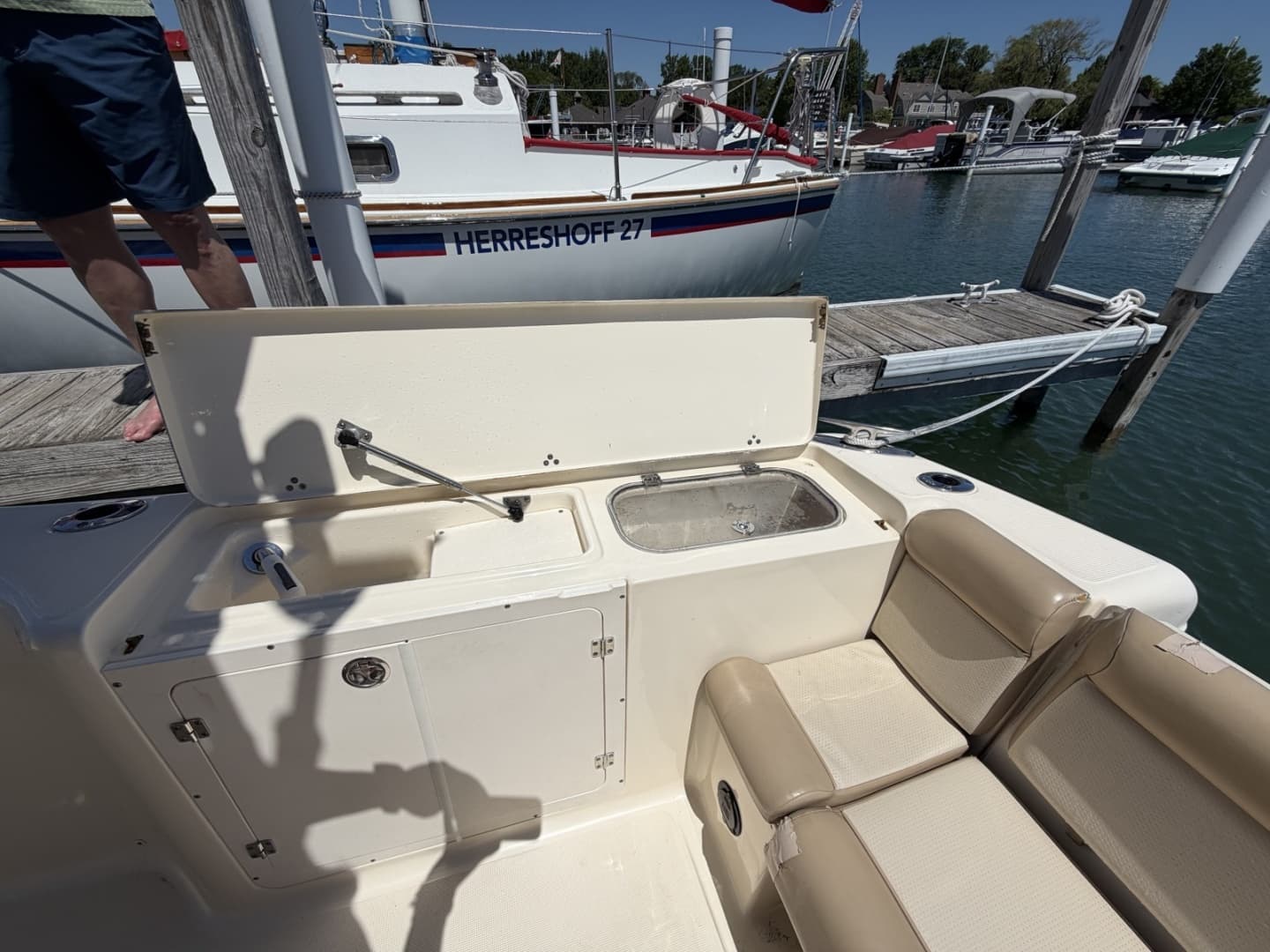 2007 Scout 242 Sportfish