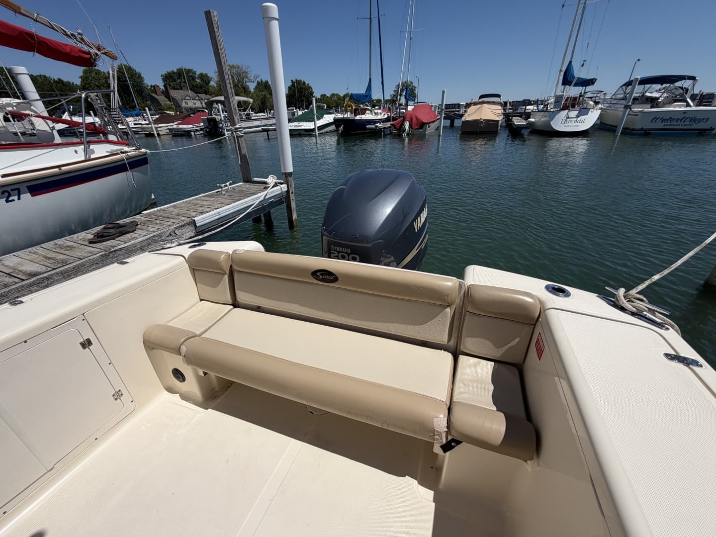 2007 Scout 242 Sportfish