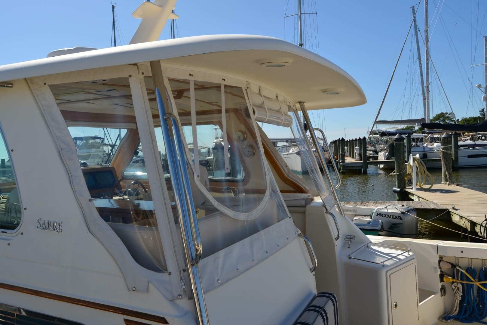 2009 Sabre 34 Express
