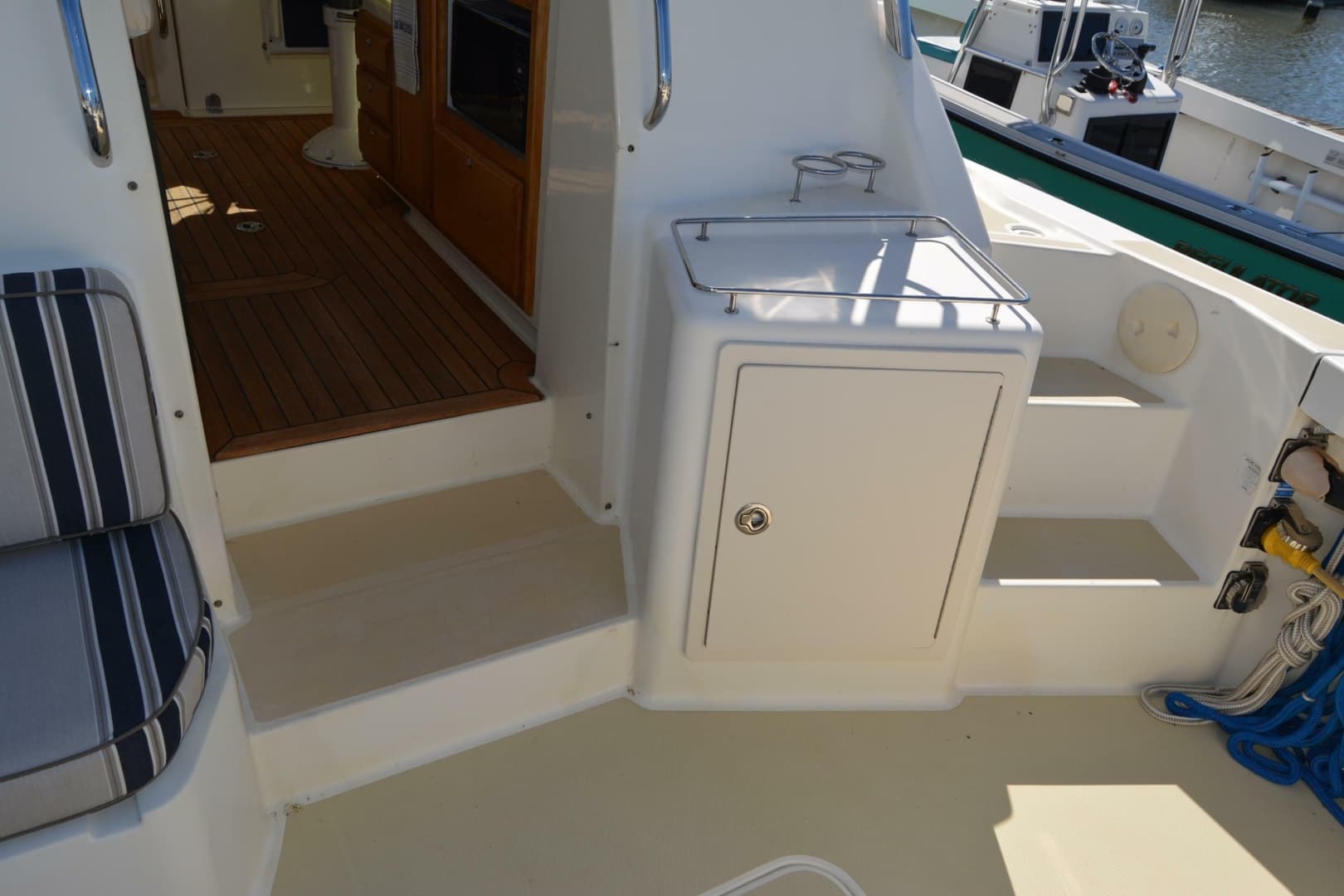 2009 Sabre 34 Express