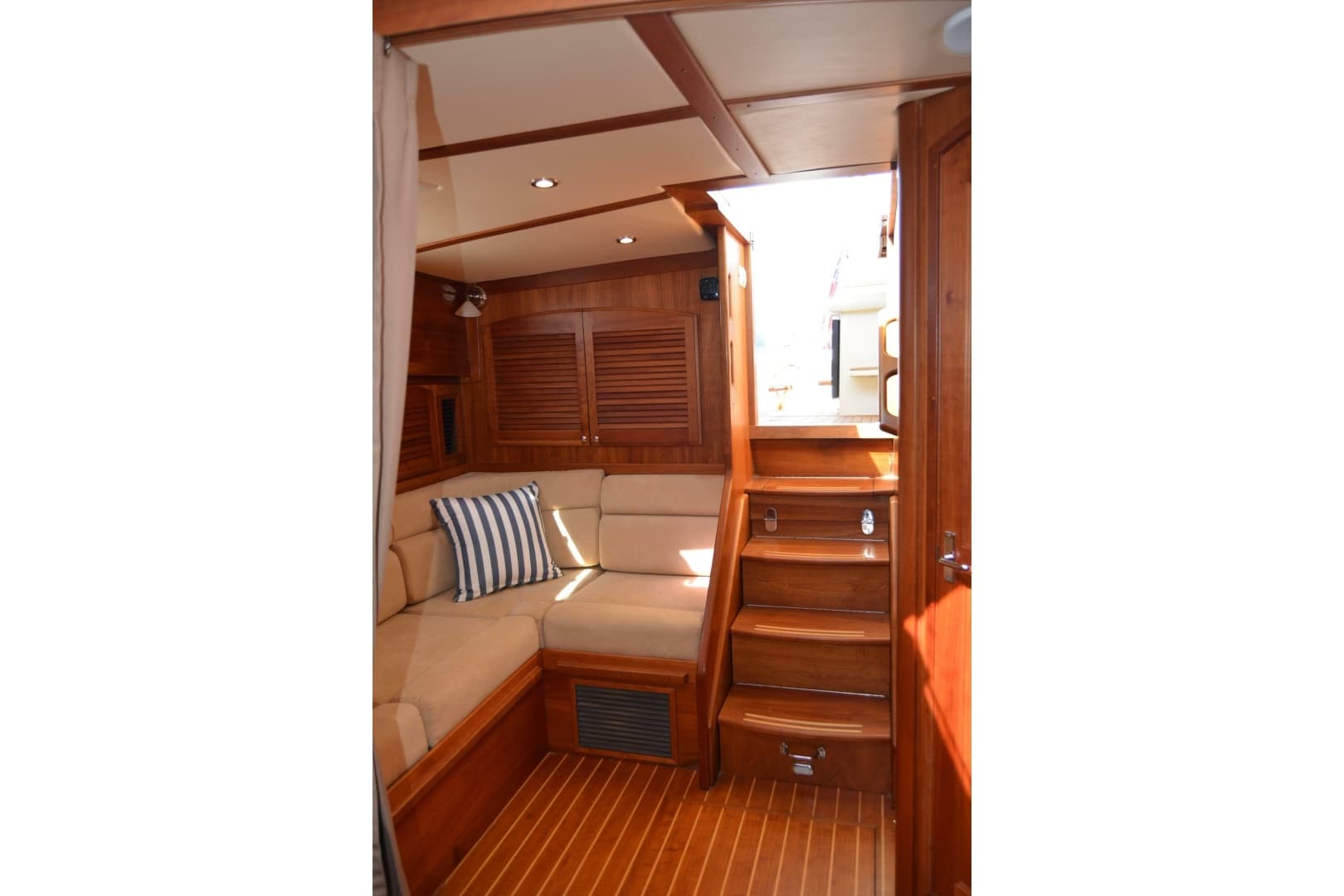 2009 Sabre 34 Express