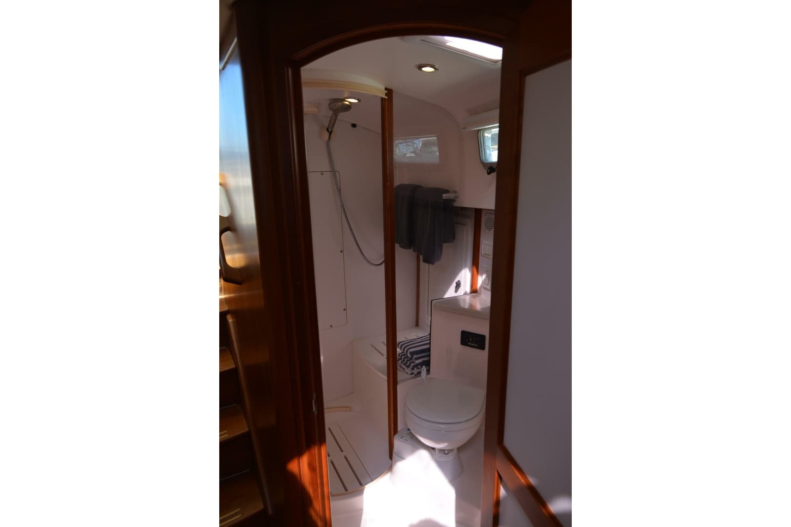2009 Sabre 34 Express