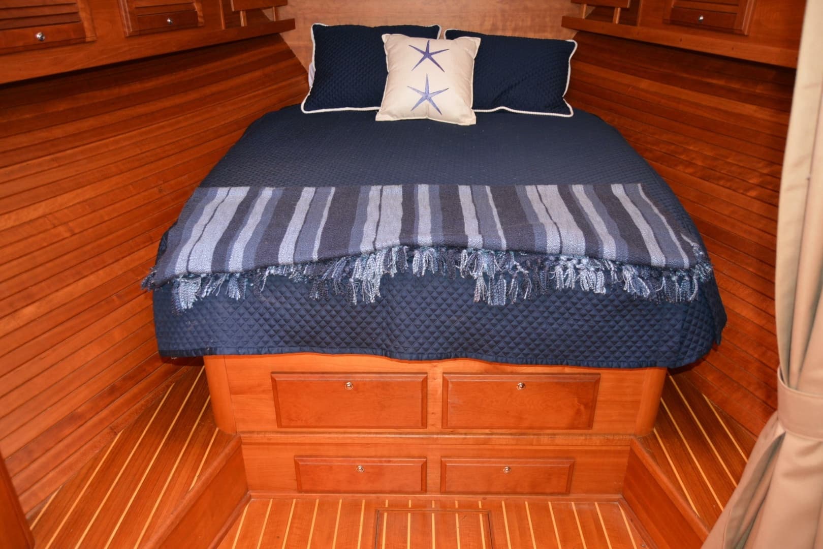 2009 Sabre 34 Express